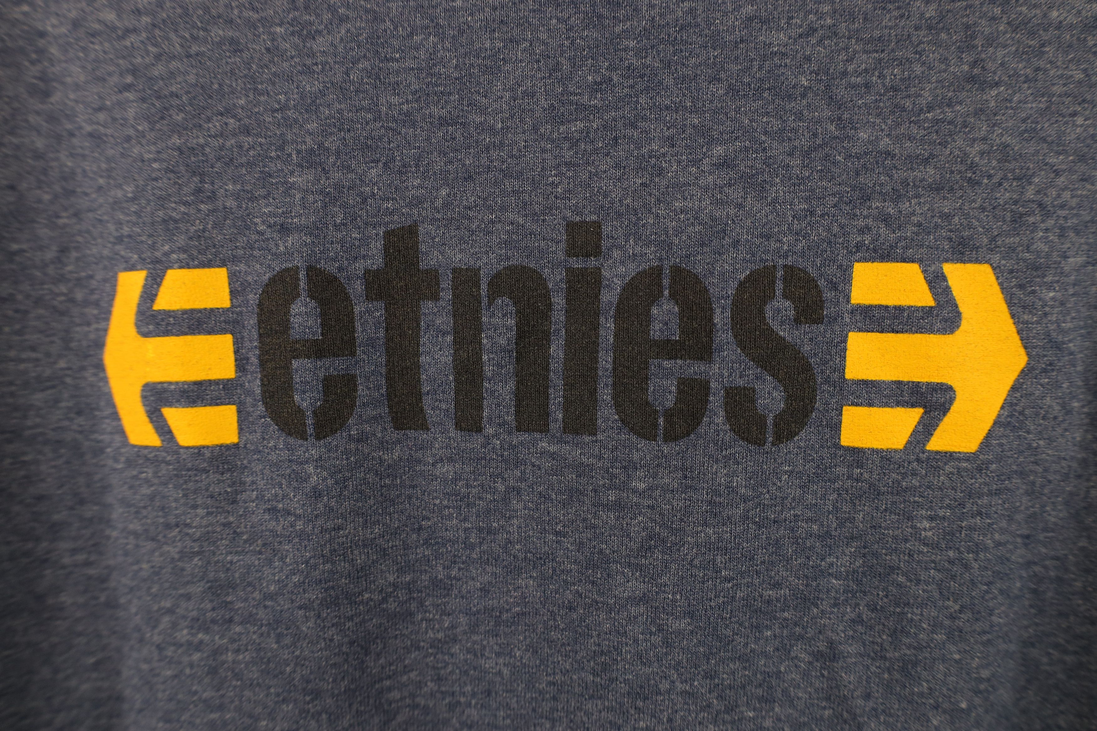 Etnies Vintage 90s Etnies Skateboard Long Sleeve T-Shirt Blue USA Size US XL / EU 56 / 4 - 5 Thumbnail