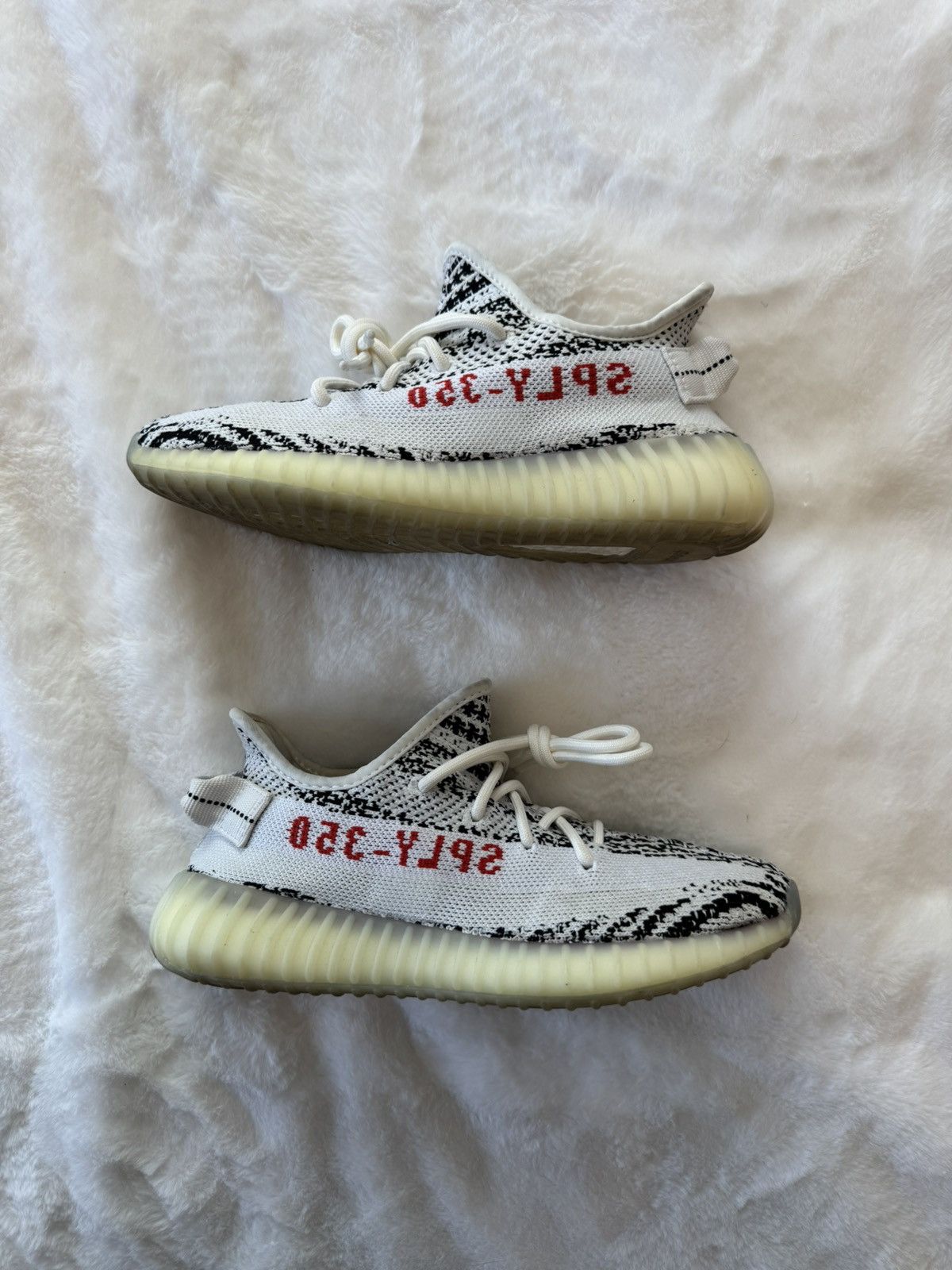 Adidas × Yeezy Yeezy v2 zebras Size US 5 / EU 37 - 2 Thumbnail
