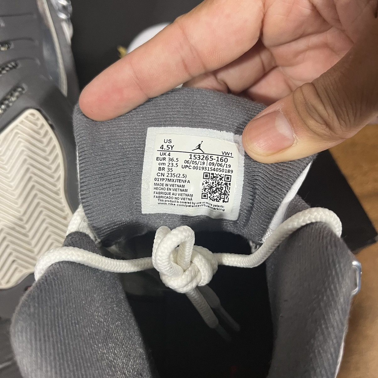 Jordan Brand Size 4.5 - Air Jordan 12 Retro Dark Grey Size US 6 / IT 36 - 6 Thumbnail