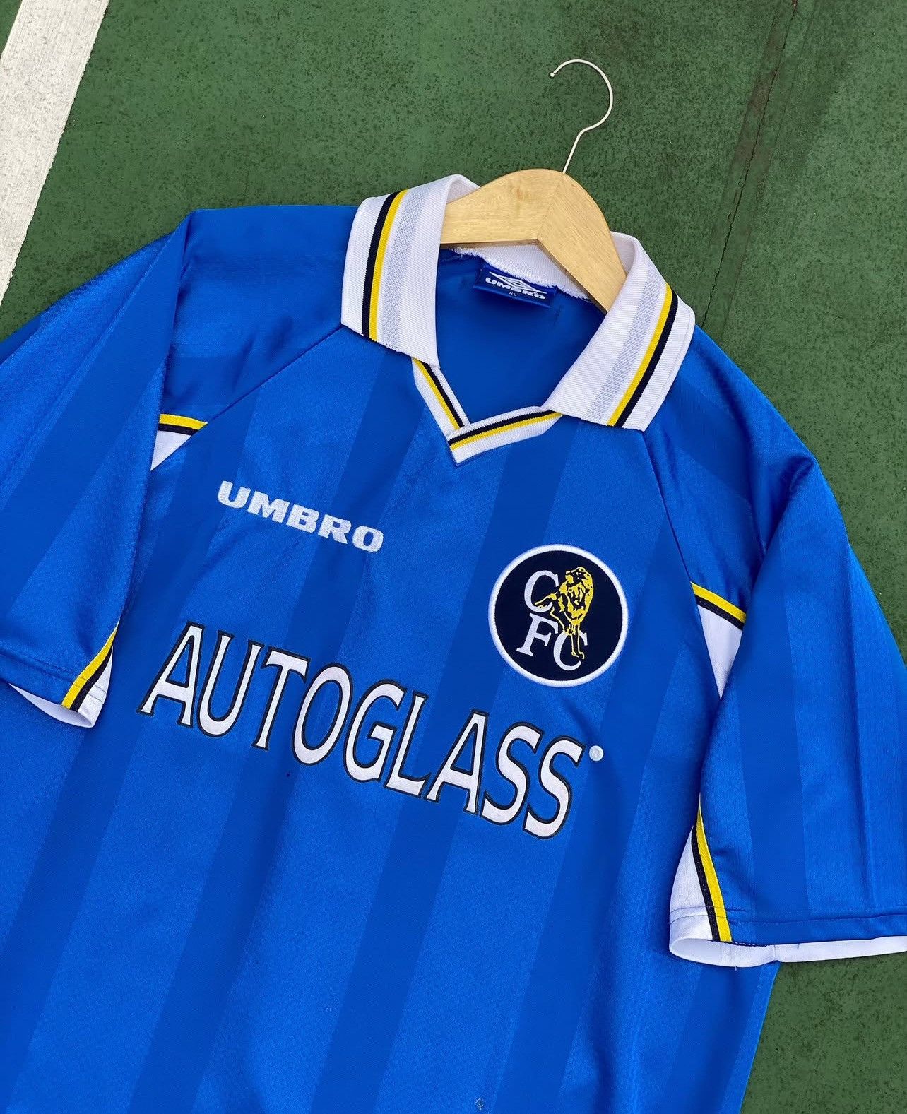 Chelsea Soccer × Umbro Jersey chelsea 1997 Size US XL / EU 56 / 4 - 2 Thumbnail