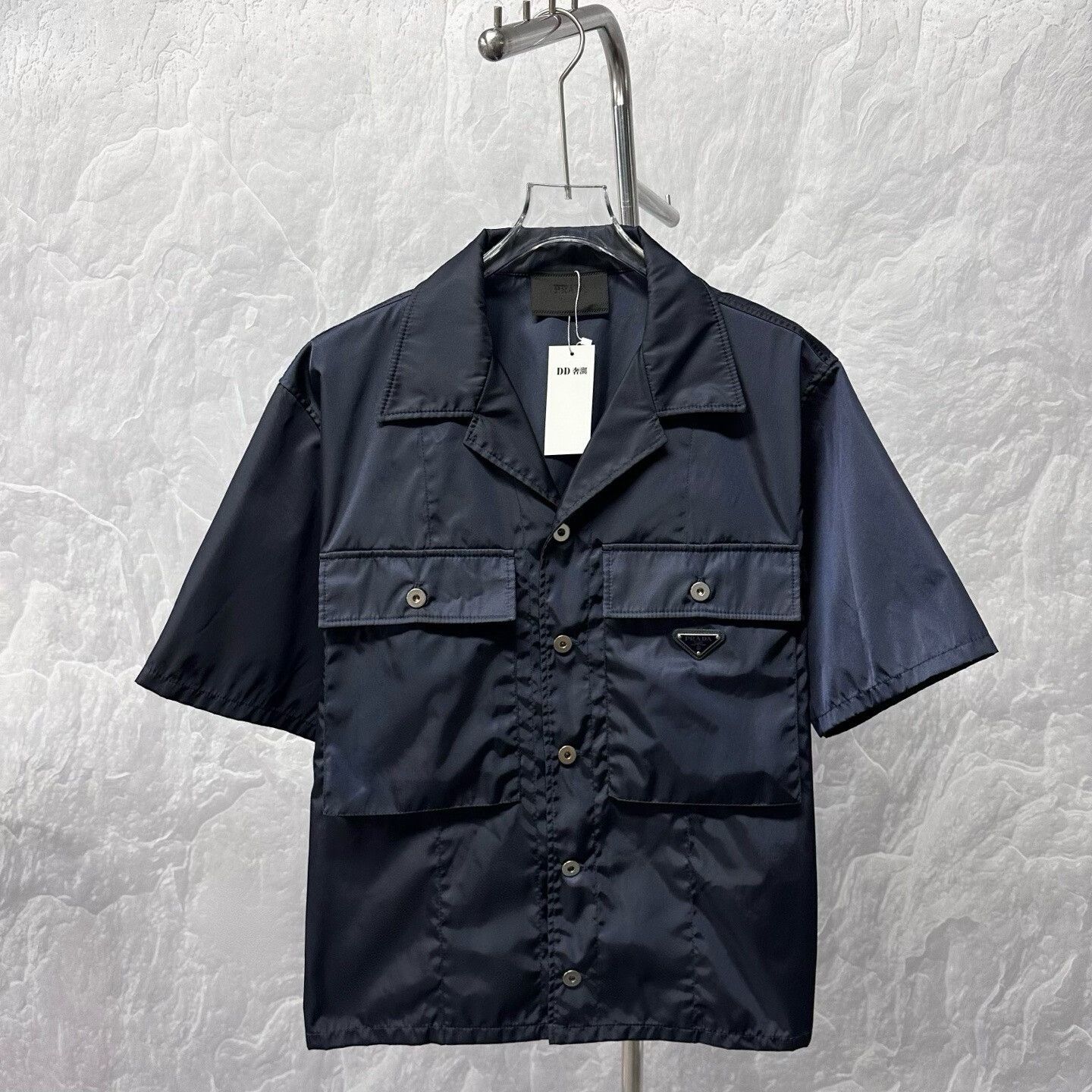 prada metal triangle nylon short sleeve shirt
