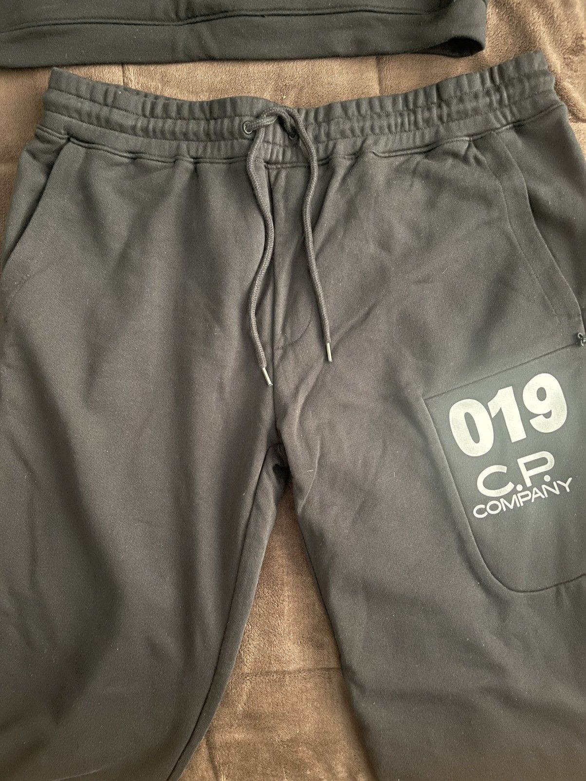 C.P. Company CP Company Sweatpants Black Size XXL fits Like A Large NWOT Size US 36 / EU 52 - 4 Thumbnail