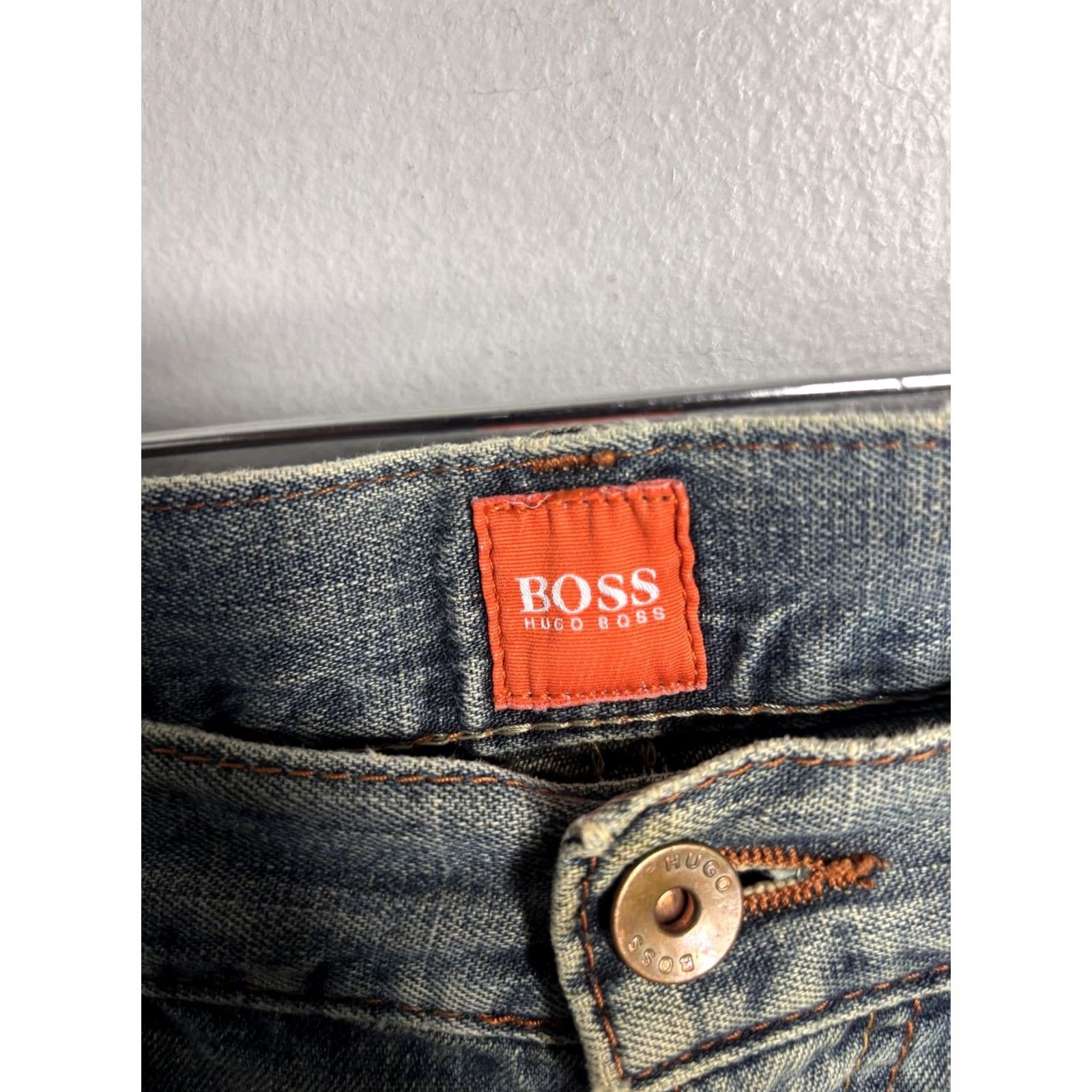 Hugo Boss HUGO BOSS Jeans Mens 36x28 Blue Medium Wash Distressed Straight Denim Pocket Pockets Belt Loops Zip Fly Jeans Mens Boys Size US 36 / EU 52 - 5 Thumbnail