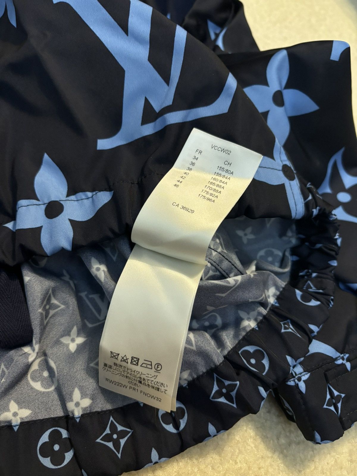 Louis Vuitton Louis Vuitton LV Monogram Midnight Hooded Jacket Size US XS / EU 42 / 0 - 10 Thumbnail