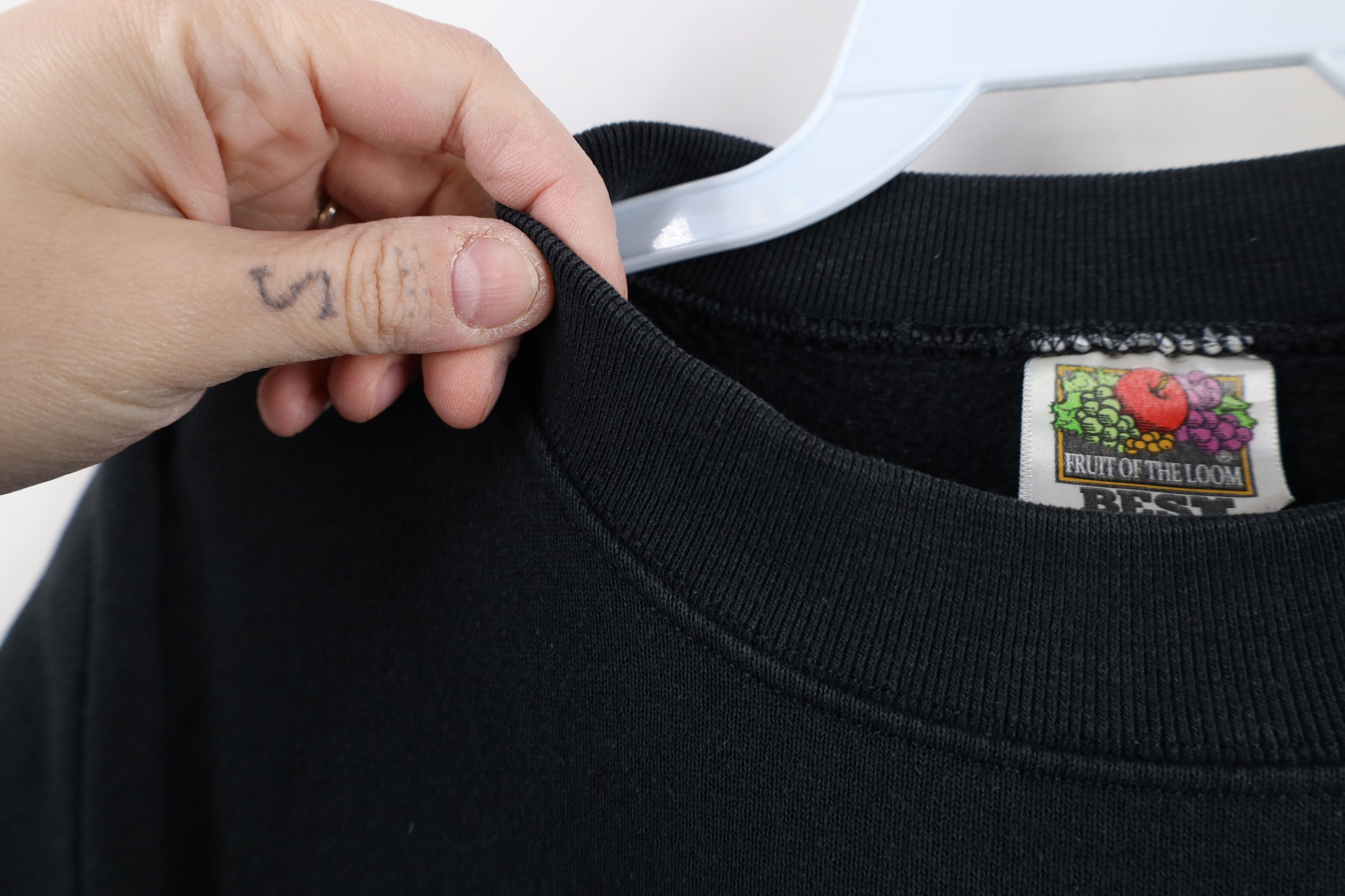Vintage Vintage 90s Streetwear Faded Blank Crewneck Sweatshirt Black Size US L / EU 52-54 / 3 - 5 Thumbnail