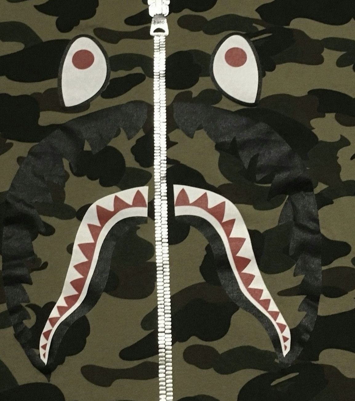 Bape 1st Camo Shark Tee Size US M / EU 48-50 / 2 - 3 Thumbnail