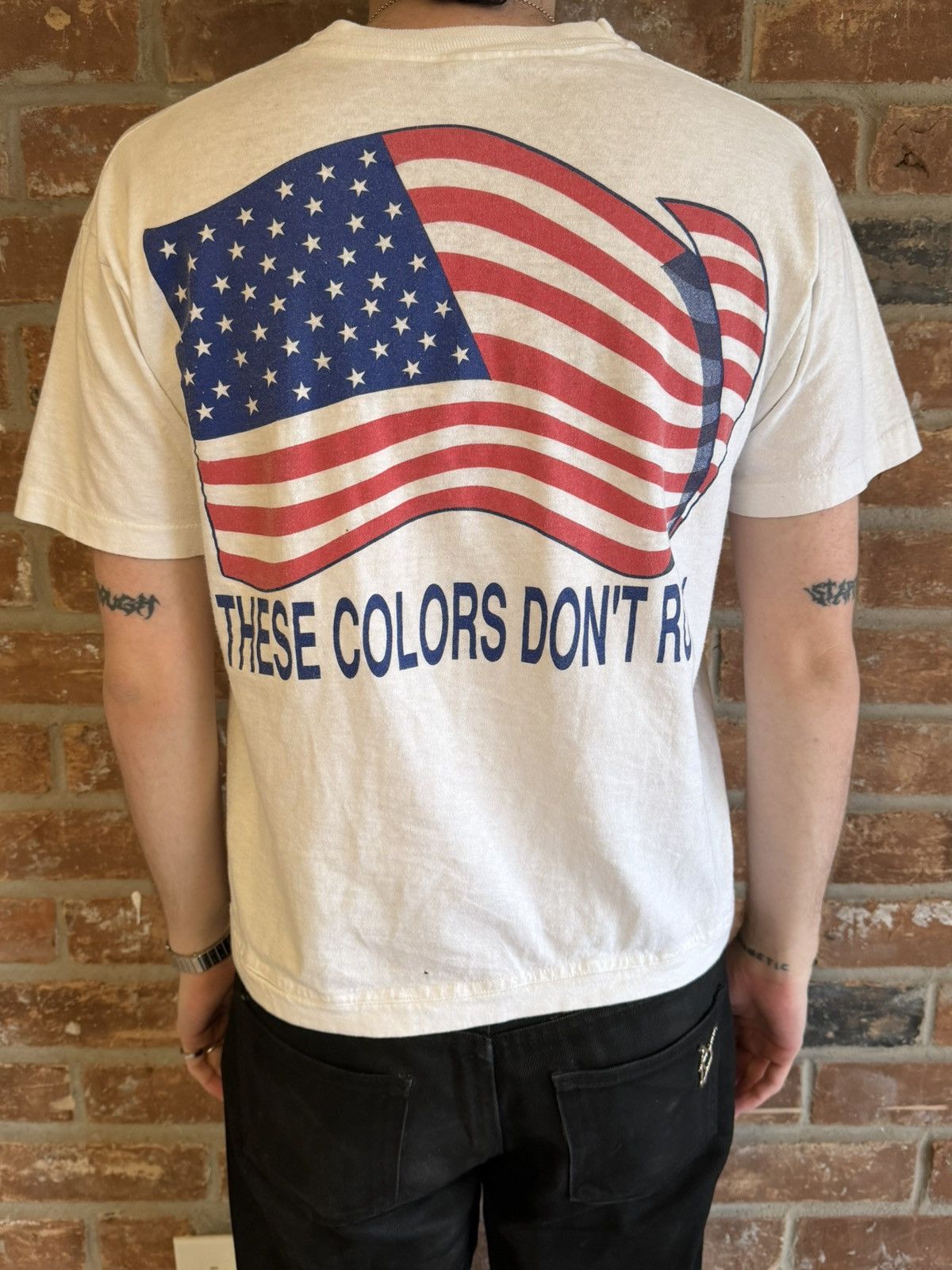 Vintage Vintage Operation Desert Storm Tee – Made in USA 🇺🇸 Size US S / EU 44-46 / 1 - 1 Thumbnail