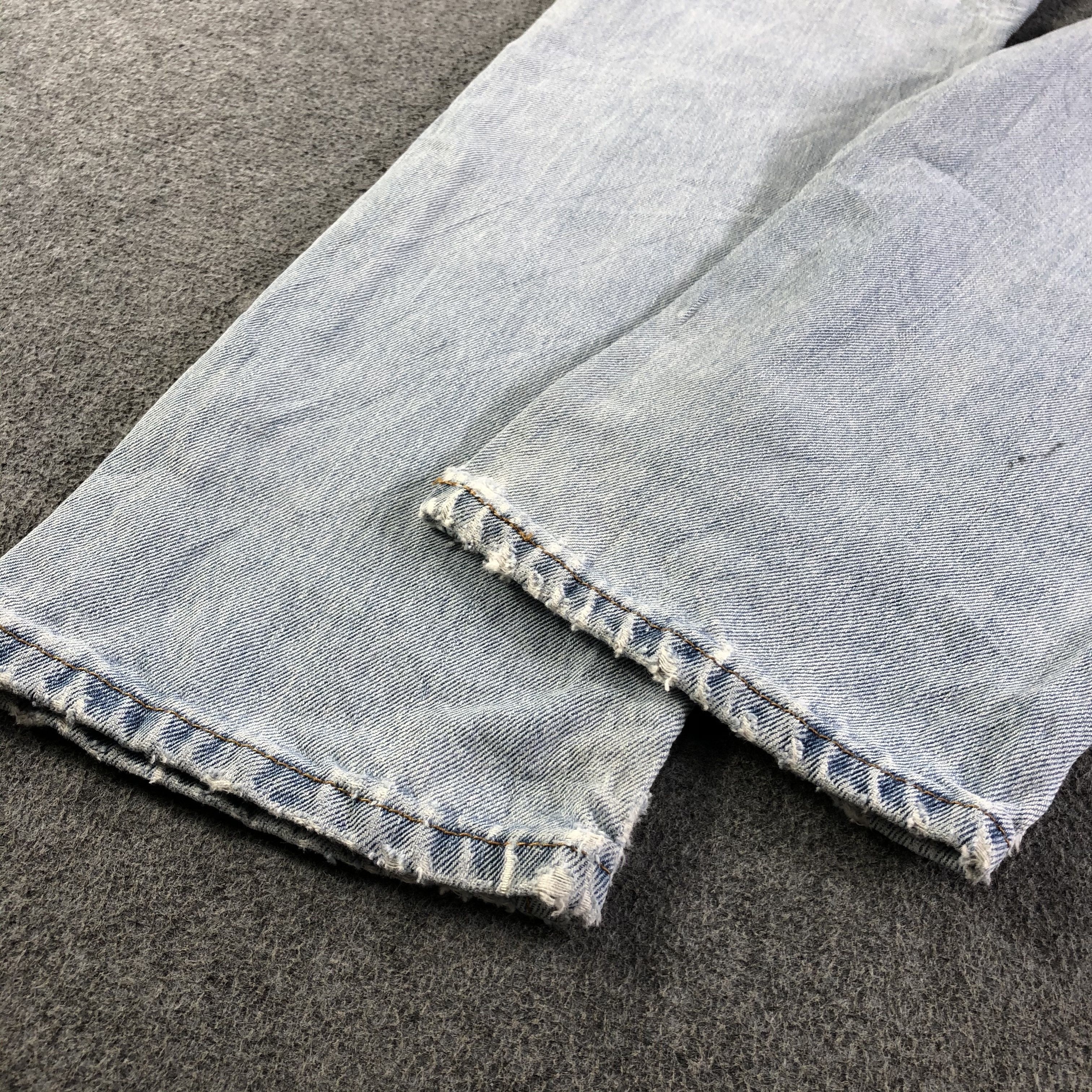 Levi's Vintage Light Wash Levis Jeans-J4434 Size US 29 - 5 Thumbnail