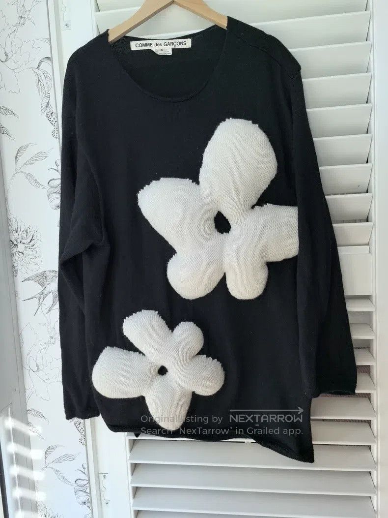 Comme des Garcons Comme Des Garcons Flower Puff Sweater Size S / US 4 / IT 40 - 1 Thumbnail