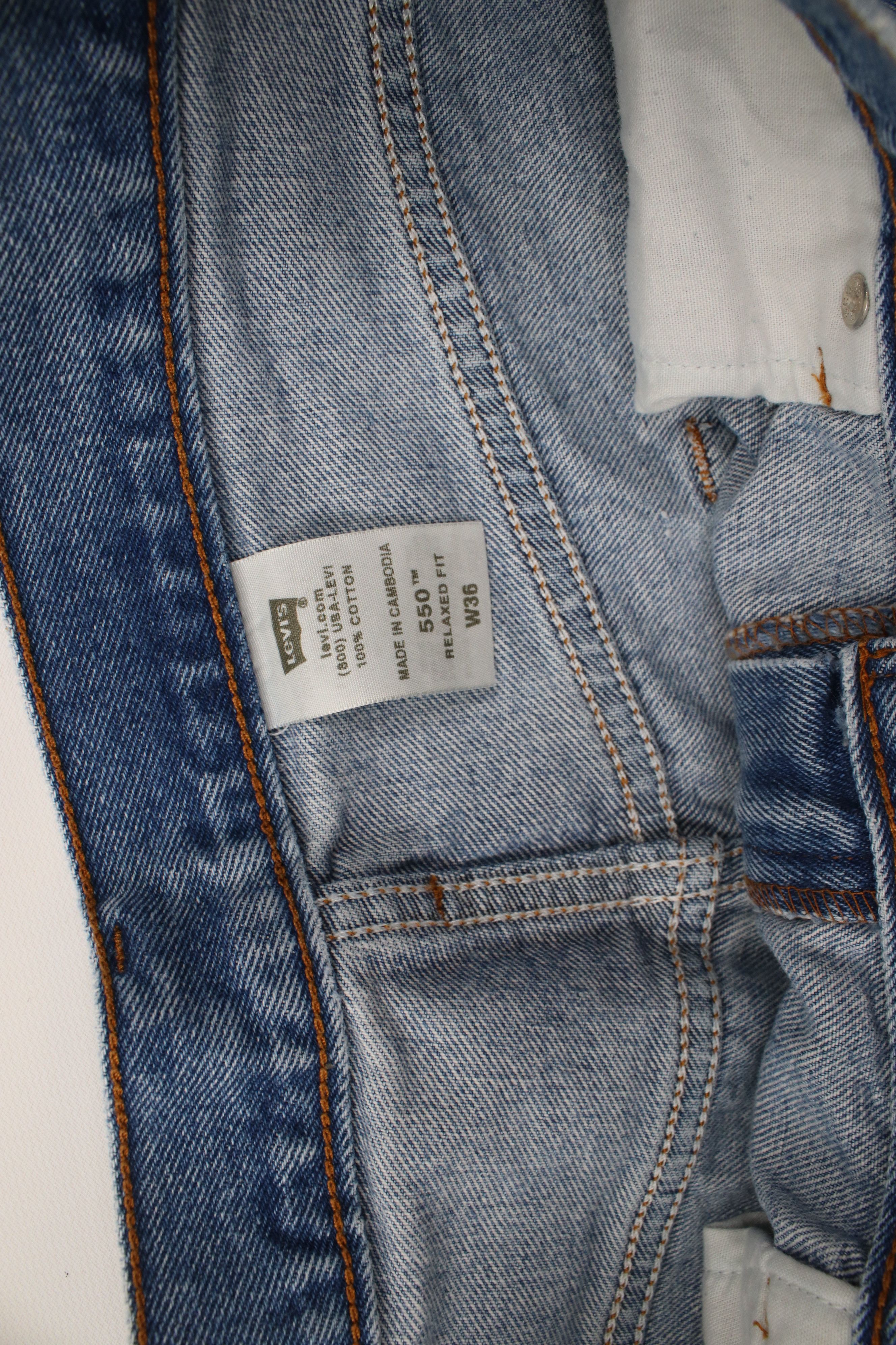 Levi's × Vintage Vintage Y2K 2004 Levis 550 Fit Denim Jean Shorts Jorts Size US 36 / EU 52 - 7 Thumbnail