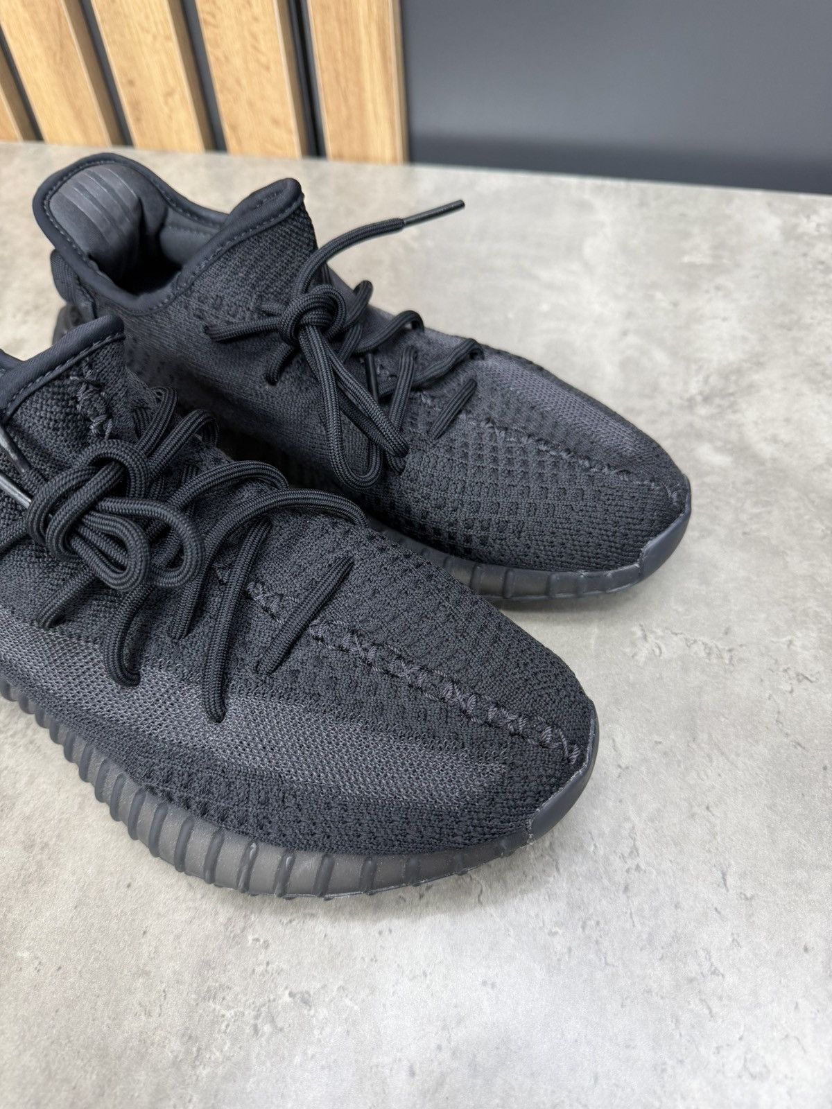 Adidas Adidas Yeezy Boost 350 V2 Onyx Size Us 8 Size US 8 / EU 41 - 3 Thumbnail