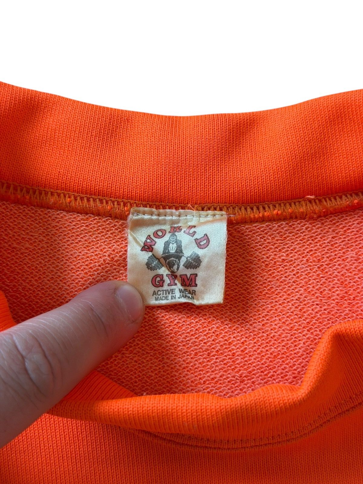 Vintage *RARE* VINTAGE 90s JAPAN WORLD GYM NEON FLUO ORANGE TOP TEE Size US XL / EU 56 / 4 - 6 Thumbnail