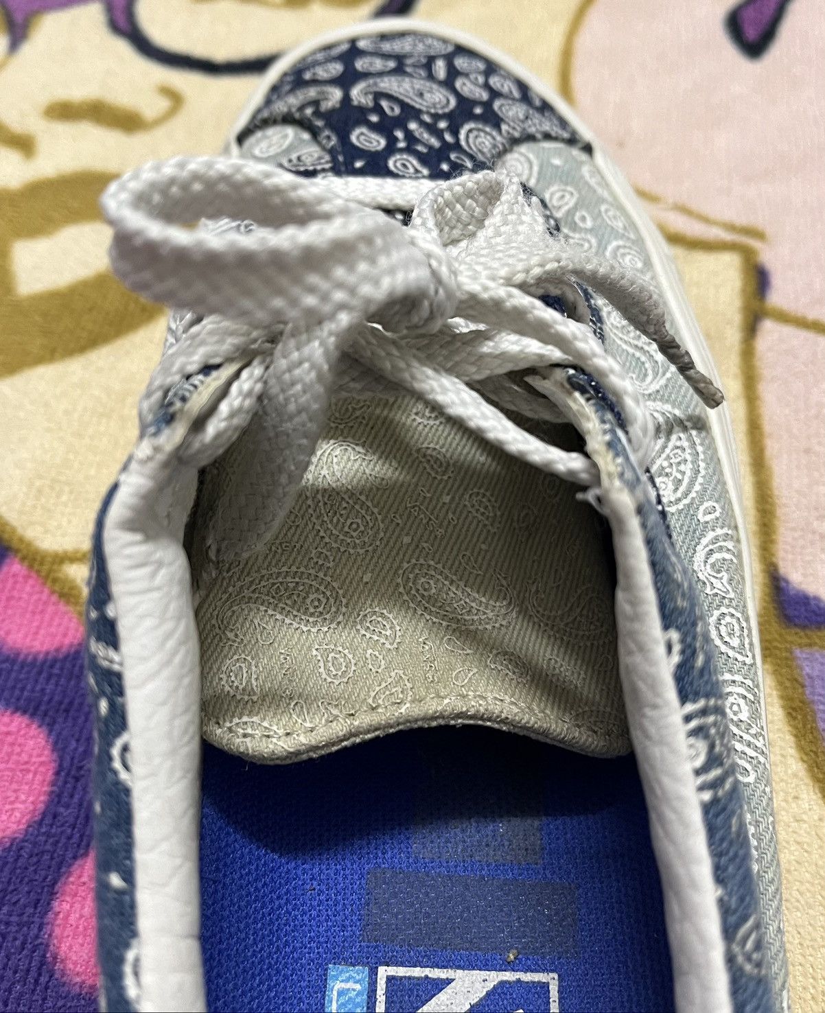 Vans VANS Bold Bandana Shoes Size US 6 / EU 39 - 9 Thumbnail