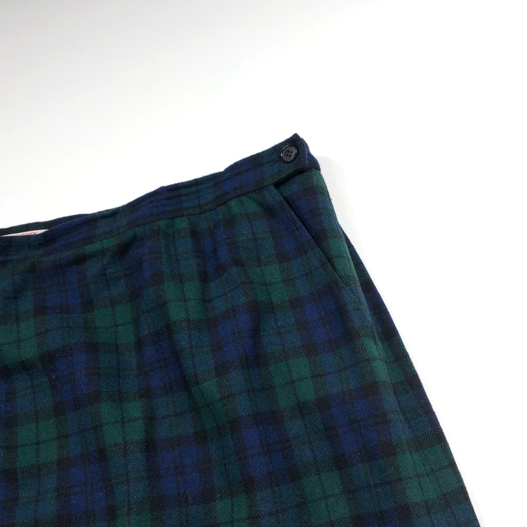 Pendleton VINTAGE Pendleton Skirt Green Plaid Midi Lined Pockets 36 Wool Above Knee 9.25 Adjustable? No, keep: "Fits 40In" Size 25" / US 0 / IT 36 - 2 Thumbnail