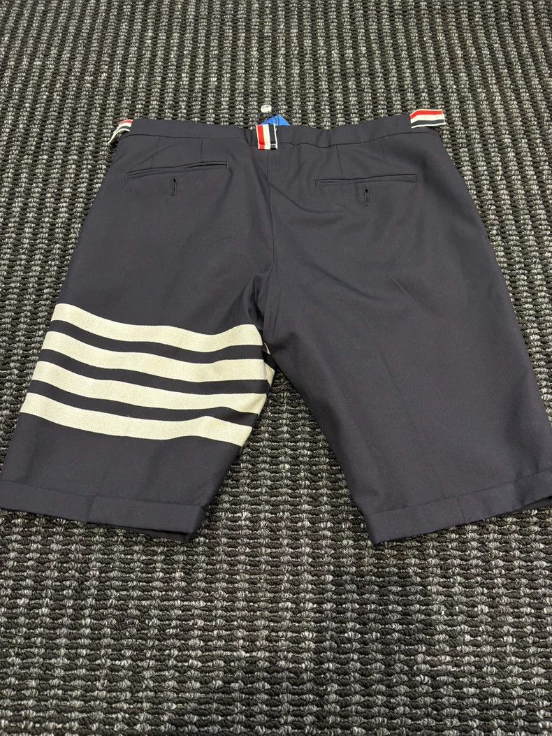 Thom Browne Thom Browne Casual pants and shorts in navy blue Size US 27 - 2 Thumbnail