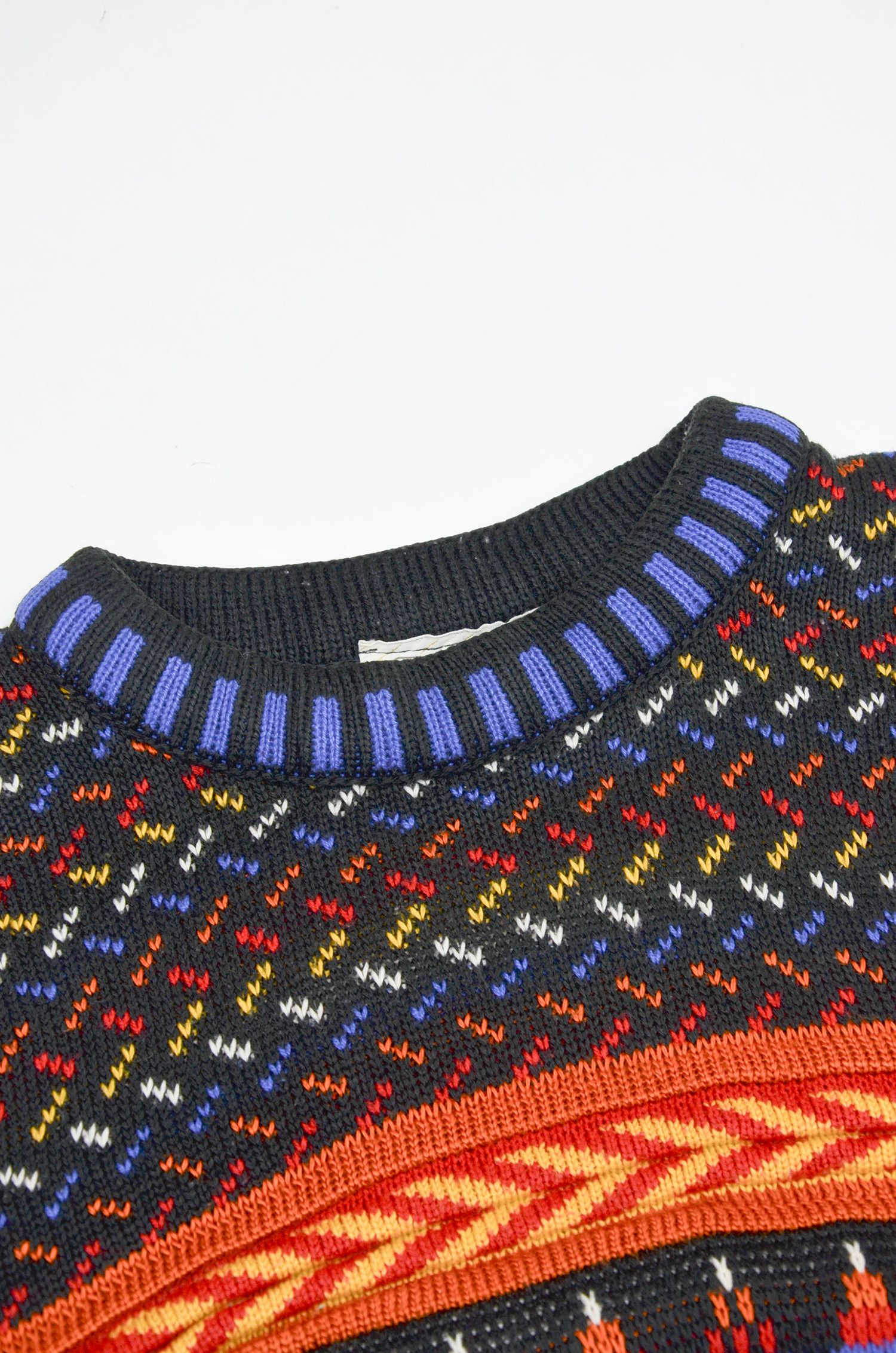 Vintage Choice Aztec Tribal Knit Sweater Made in England - Size M Size US M / EU 48-50 / 2 - 7 Thumbnail