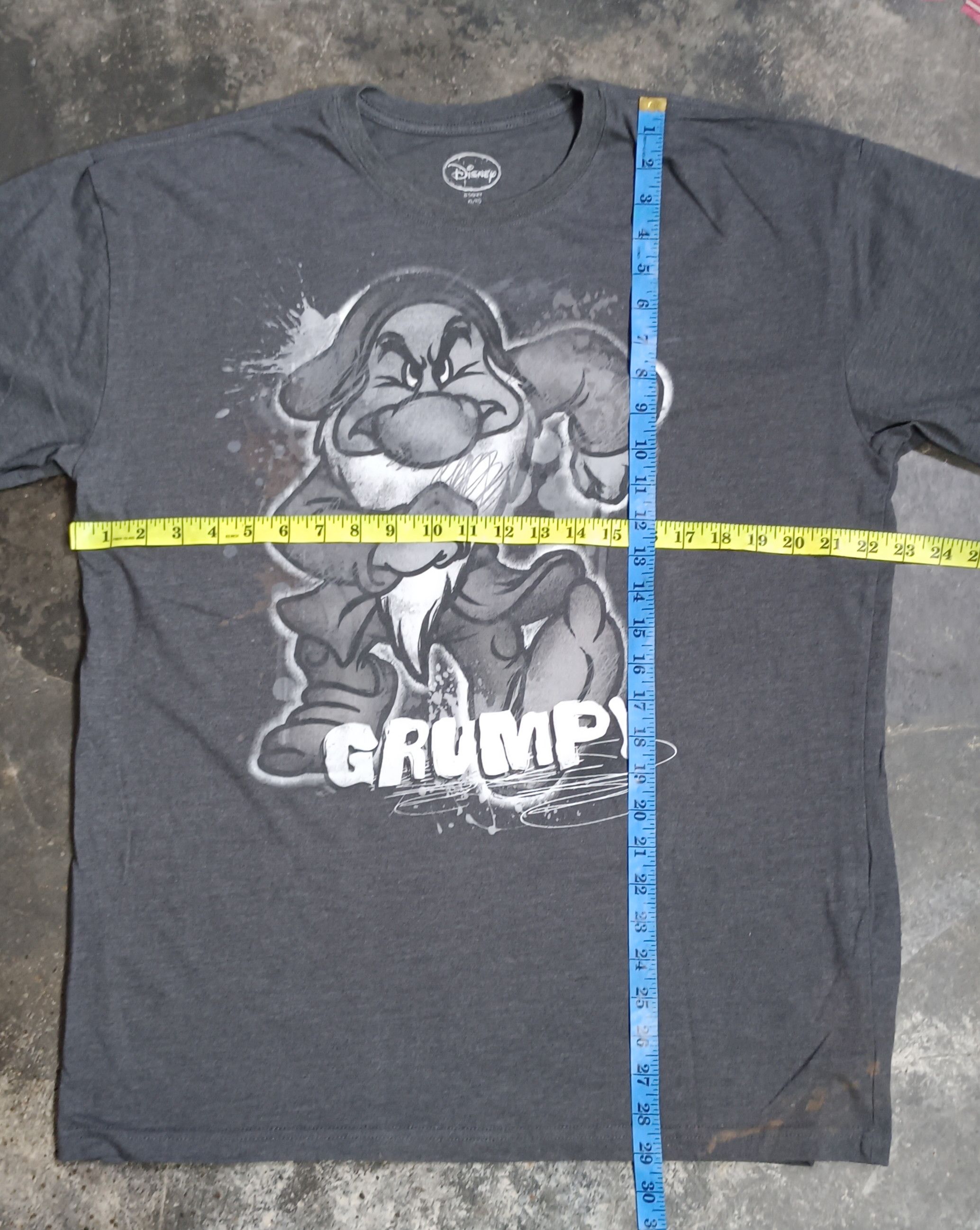 Japanese Brand Grumpy Disney Short Sleeve T Shirt Size US L / EU 52-54 / 3 - 7 Thumbnail