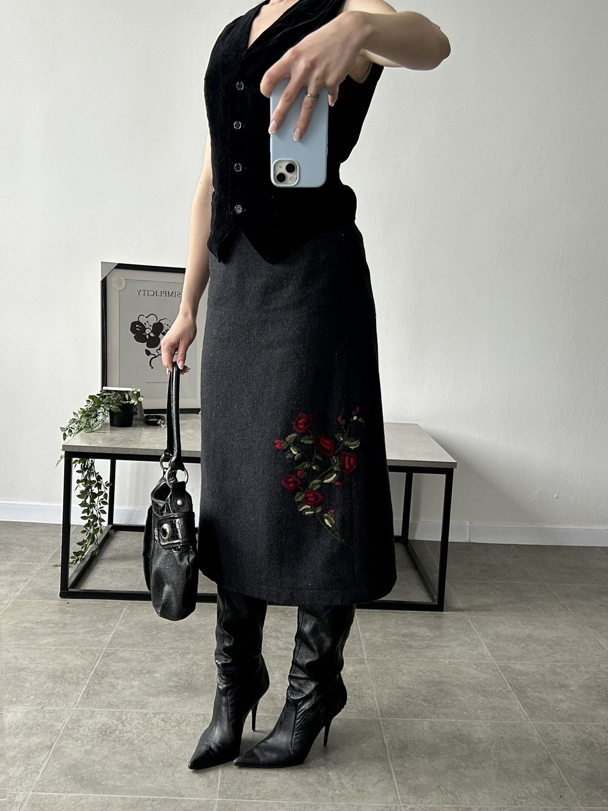 Vintage Vintage Wool Floral Skirt 90s 00s Size 26" / US 2 / IT 38 - 1 Thumbnail