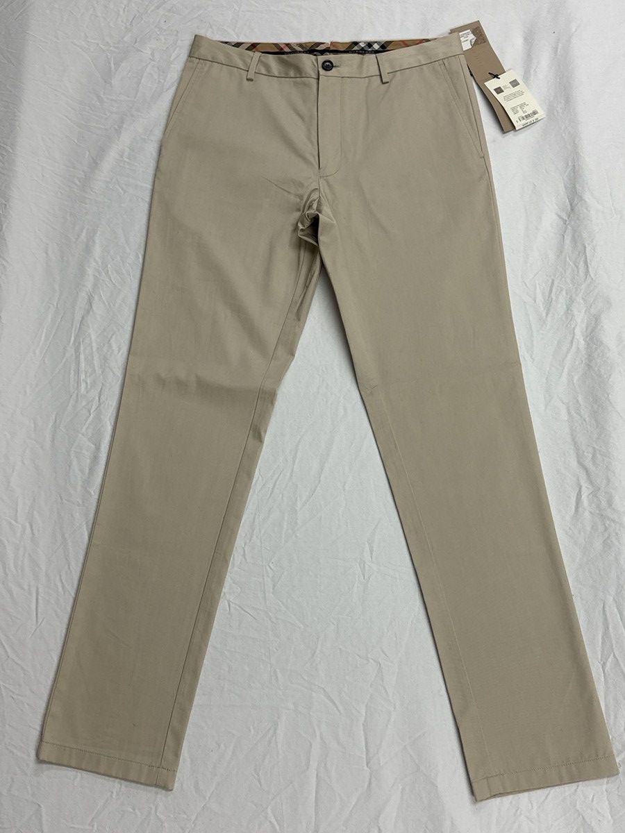 Burberry Burberry Chinos Stone Size US 32 / EU 48 - 1 Thumbnail