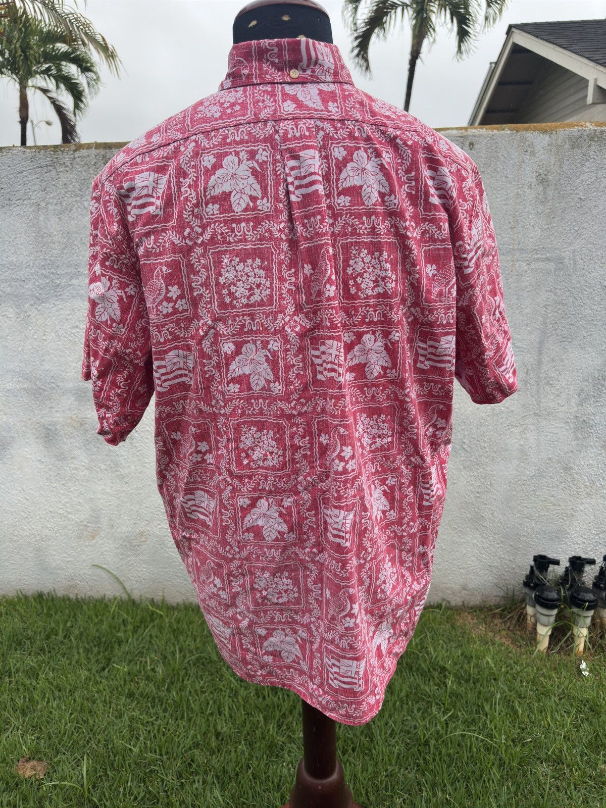 Reyn Spooner PreOwned Reyn Spooner Red Hawaiian Print Men's XL Size US XL / EU 56 / 4 - 2 Thumbnail