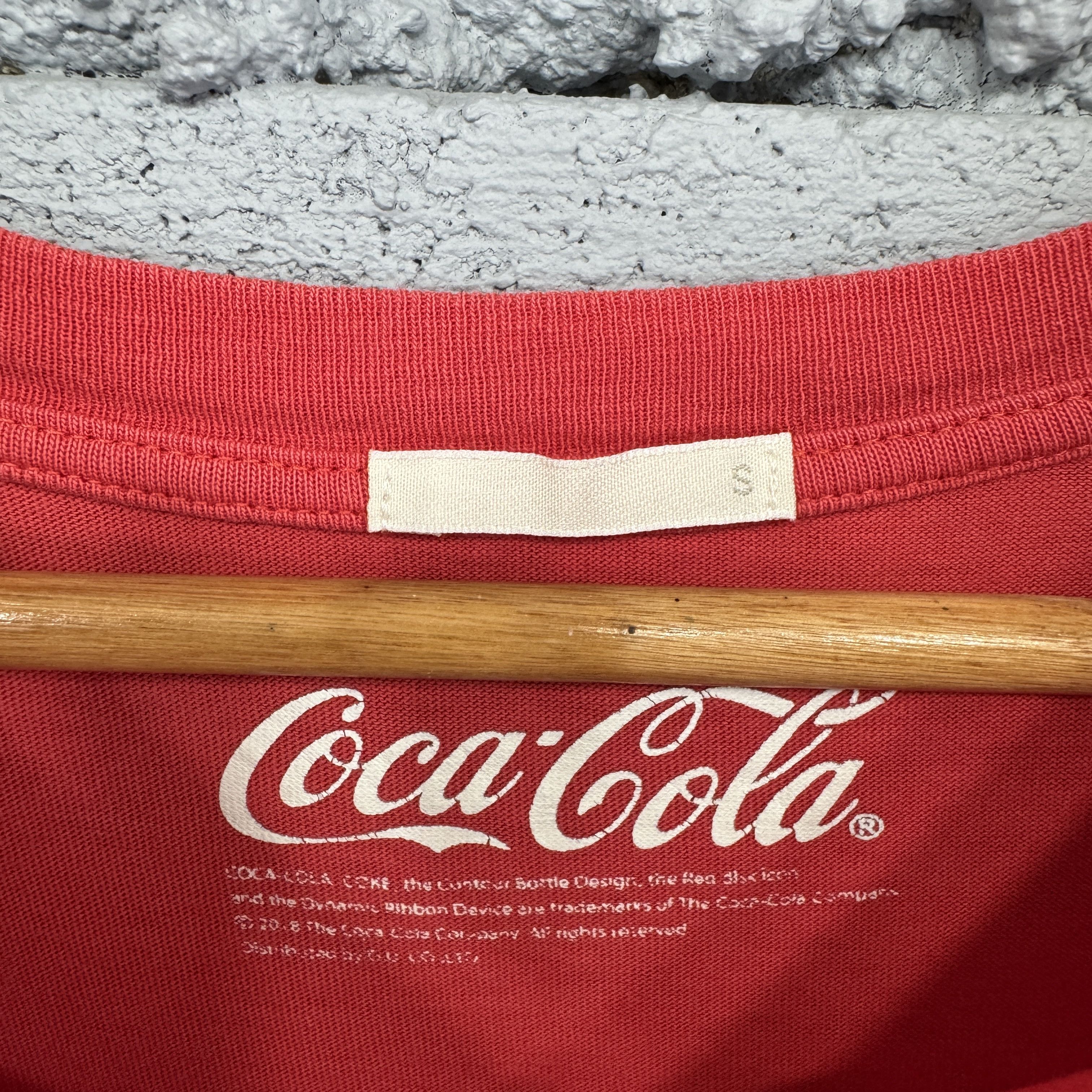 GU Cocacola X GU Classic Big Logo Tshirt Size US S / EU 44-46 / 1 - 4 Thumbnail