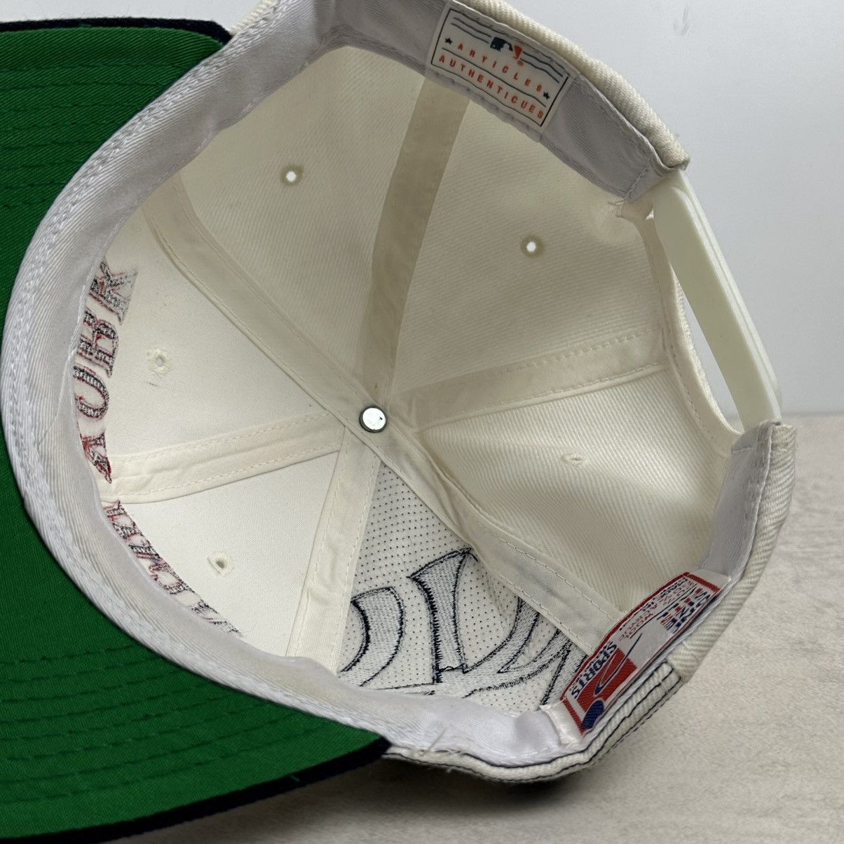 Vintage Rare New York Yankes Laser Sports Specialties 90s Hat Size ONE SIZE - 4 Thumbnail