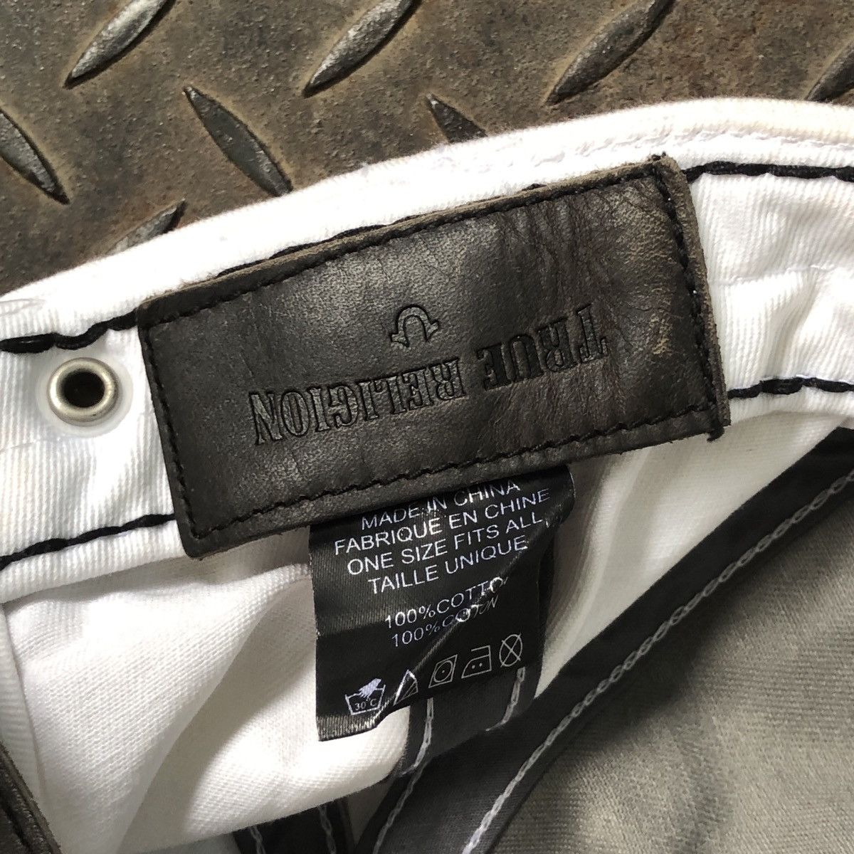True Religion 🚫 SOLD 🚫 Vintage True Religion White Hat Size ONE SIZE - 7 Thumbnail