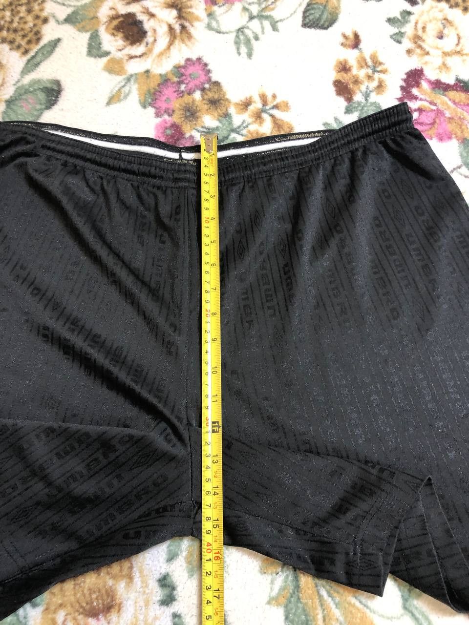 Umbro Umbro Vintage Retro Men's Black Monogram Light Shorts Size US 38 / EU 54 - 11 Thumbnail