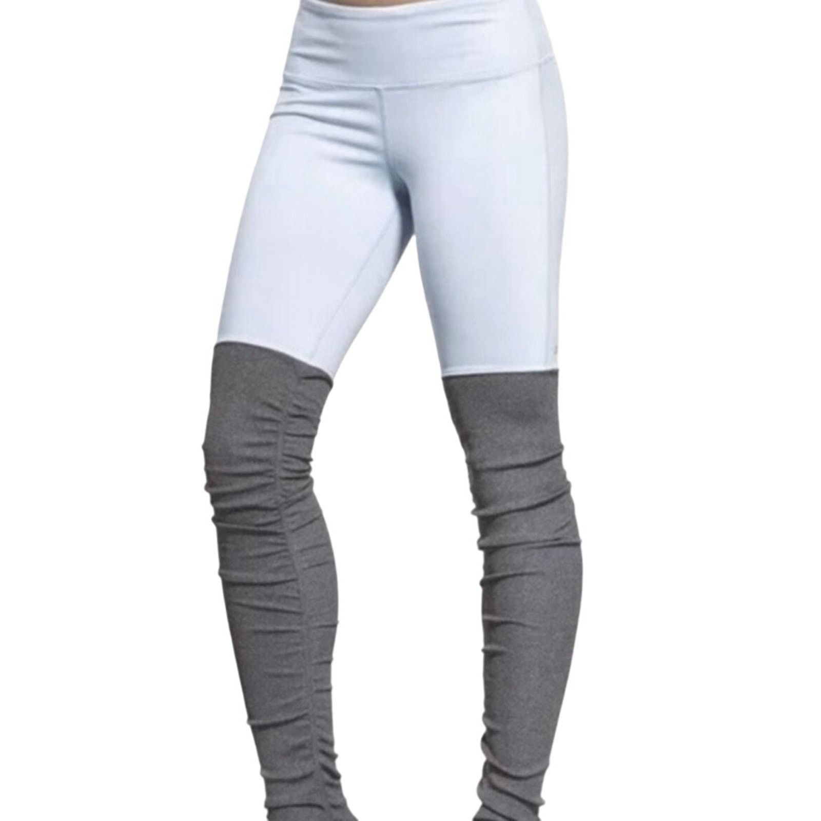 Alo Alo Goddess Leggings Size 28" / US 6 / IT 42 - 1 Thumbnail
