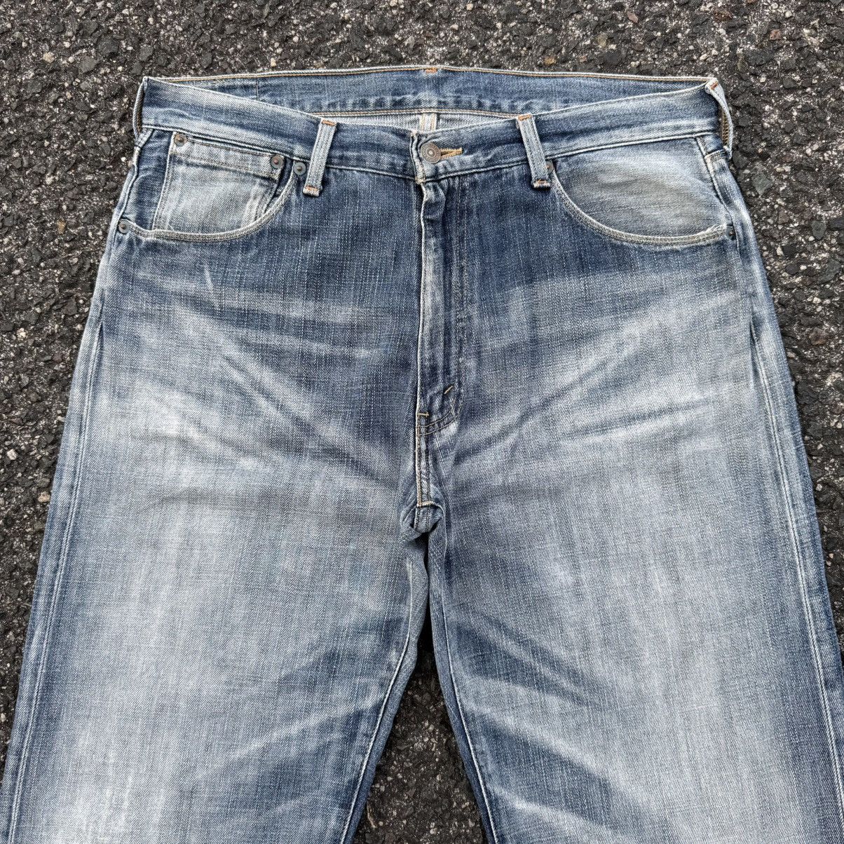 Levi's W35 Vintage Levi's 553 straight faded denim jean pants. Size US 35 - 4 Thumbnail