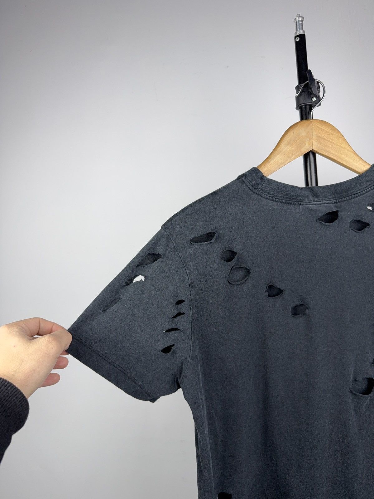 Nike 00s Nike Black Distressed Tee Central Swoosh Y2K Grunge Size US XS / EU 42 / 0 - 9 Thumbnail