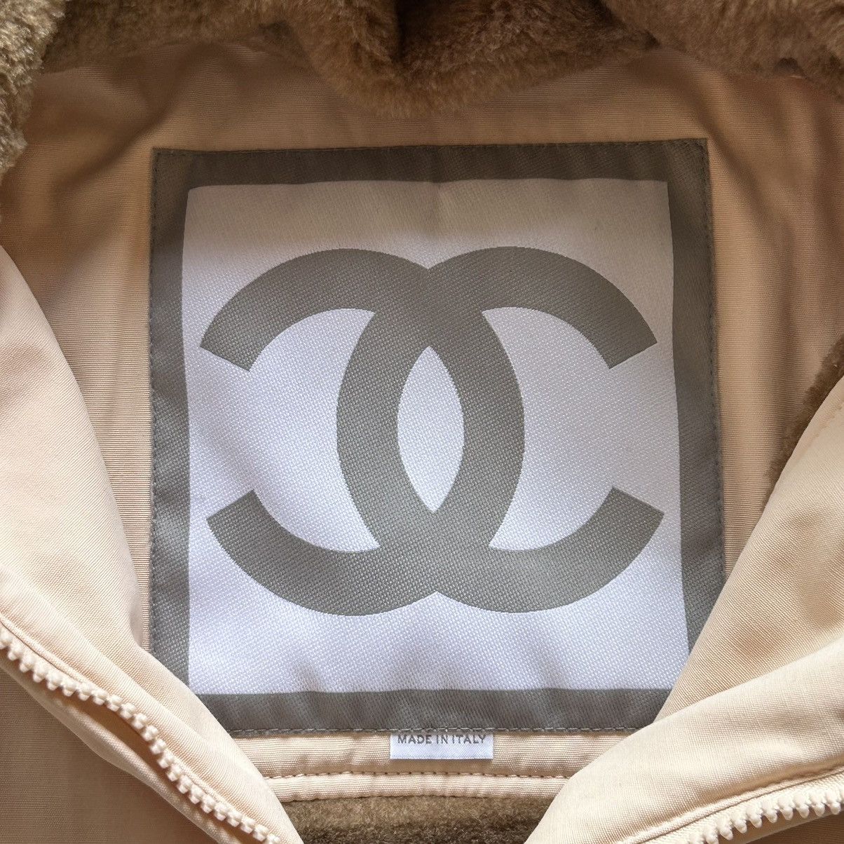 Chanel × Karl Lagerfeld Chanel FW2001 fur lined Snowboard Jacket Size US M / EU 48-50 / 2 - 6 Thumbnail
