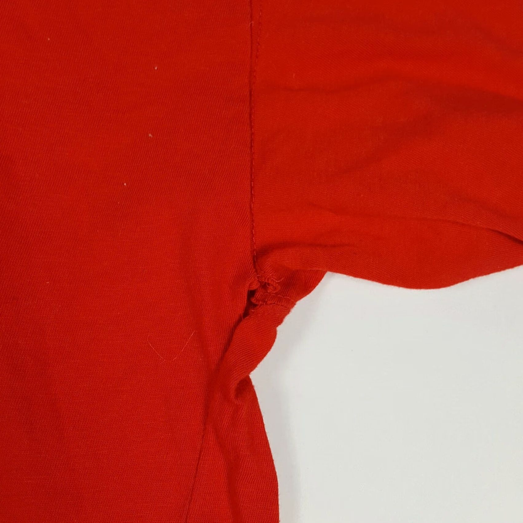 Vintage VTG 90s Tropical Island Art Men's 2XL Red T Shirt Surf Fish Beach Summer Simply Basic Crew Neck Short Sleeve Vintage Size US XXL / EU 58 / 5 - 3 Thumbnail