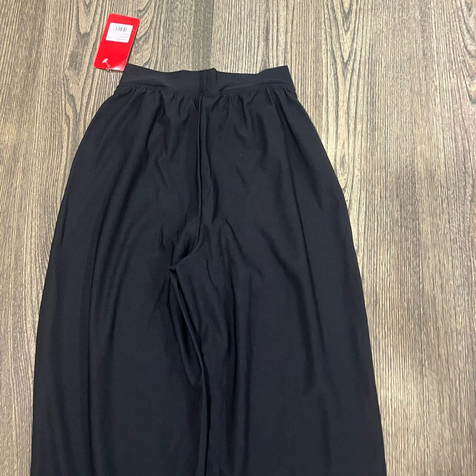 Spanx NWT Spanx Bod-A-Bing! Crop Pants Slimming Liner Black Size M Size 30" / US 8 / IT 44 - 9 Thumbnail