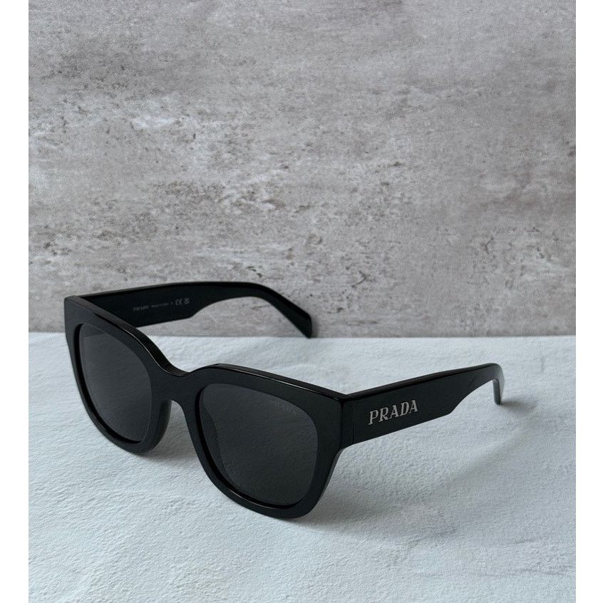 Prada NEW Prada PR C04S Butterfly Sunglasses in Black $578 Size ONE SIZE - 1 Thumbnail