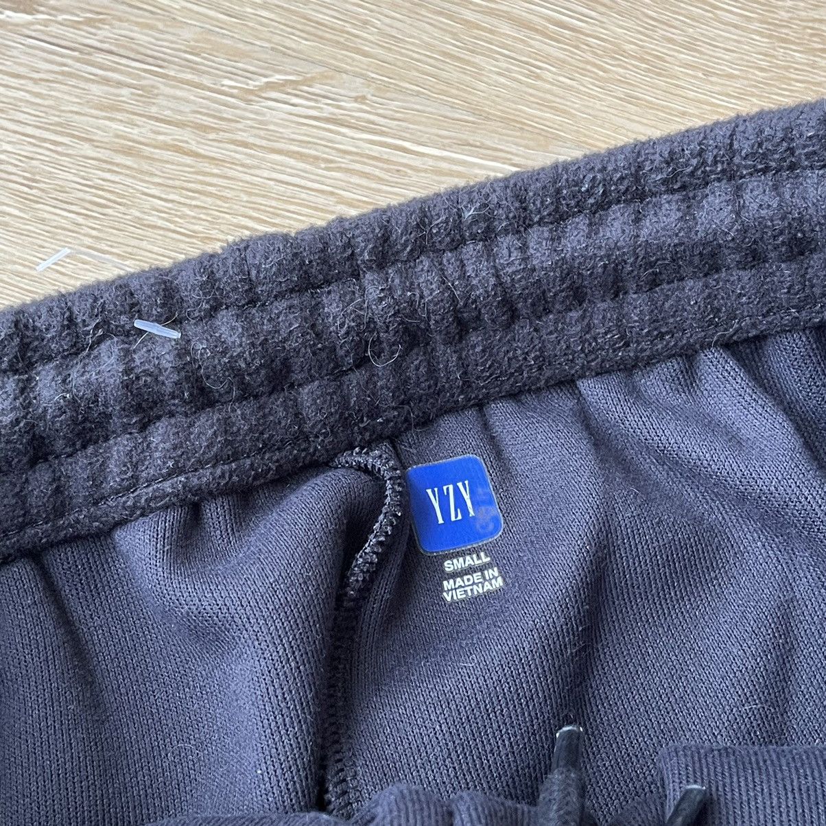 Gap × Yeezy Yeezy Gap Polar Fleece Jogging Pants by Balenciaga Size US 30 / EU 46 - 5 Thumbnail