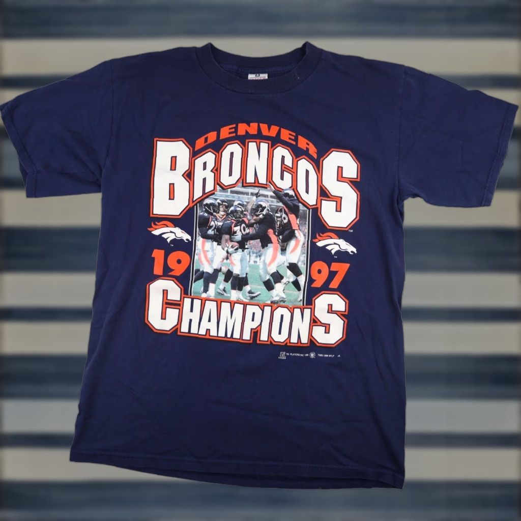NFL VINTAGE Denver Broncos Champions Mens Large Graphic T Shirt NFL Blue 1997 Football Fan Mens Size US L / EU 52-54 / 3 - 1 Thumbnail