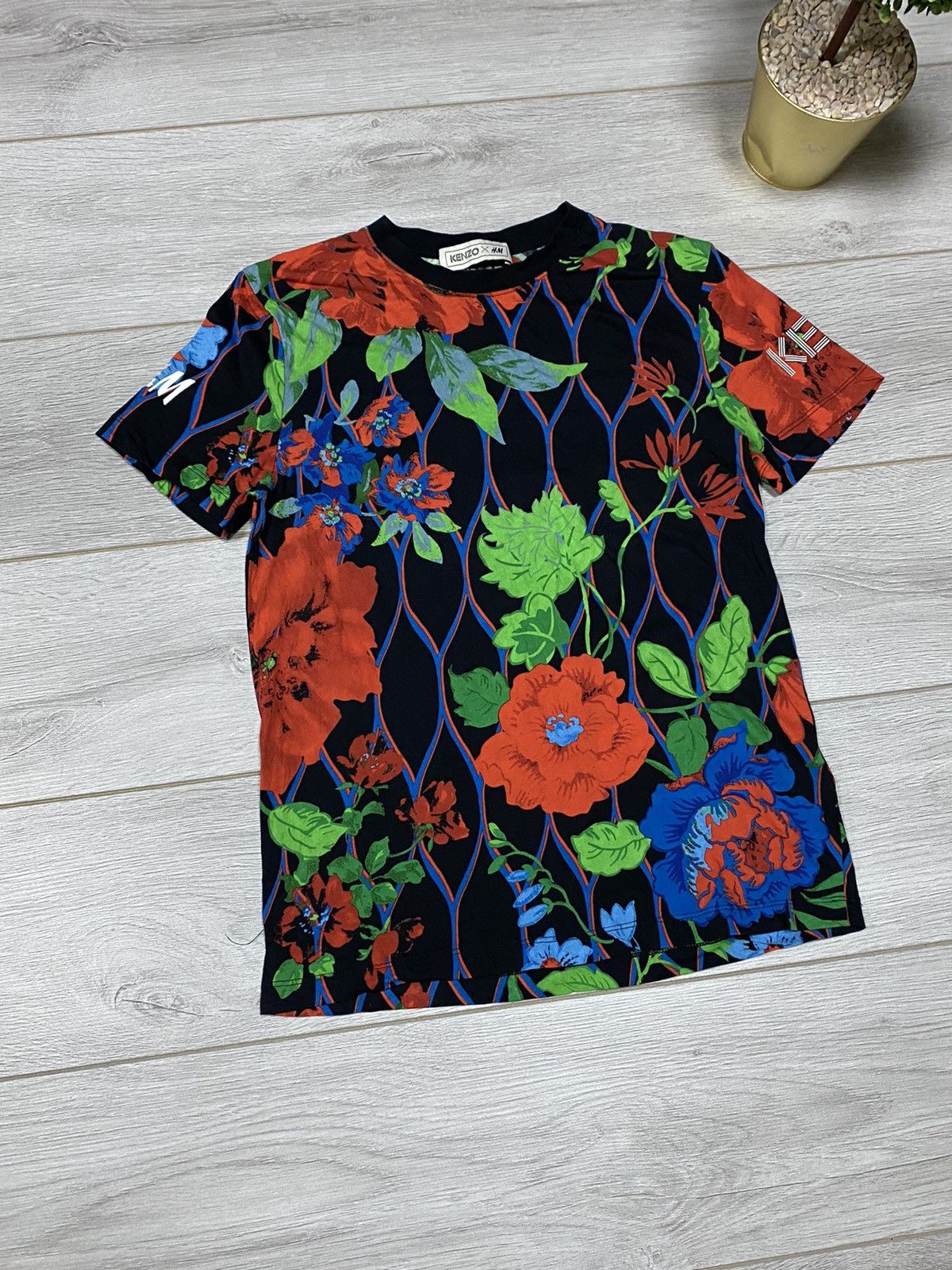 H&M × Kenzo Kenzo Paris flowers jungle over print t-shirt Size US S / EU 44-46 / 1 - 5 Thumbnail