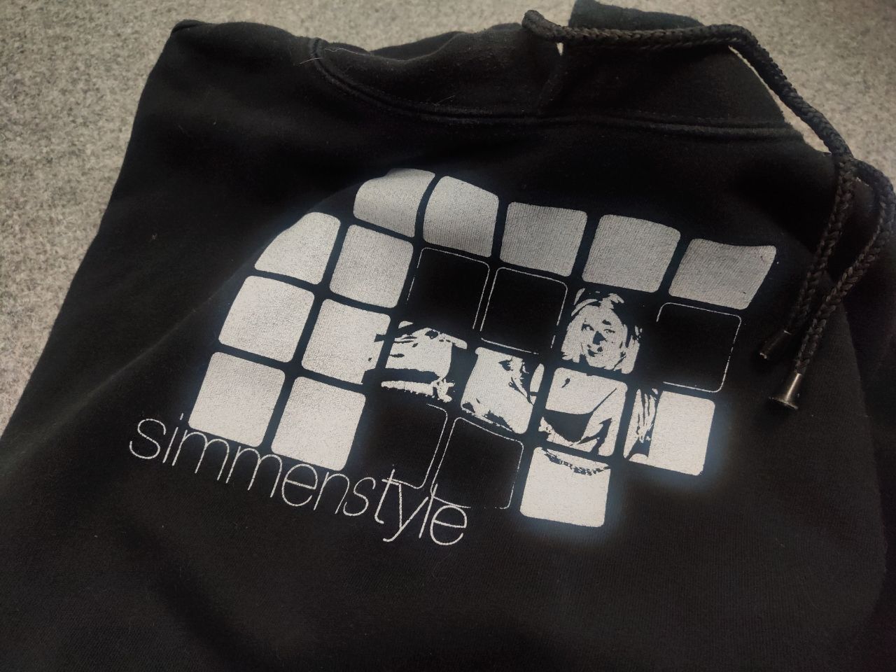 Alien Workshop Vintage Simmen Style alien workshop skate girl logo hoodie Size US M / EU 48-50 / 2 - 10 Thumbnail