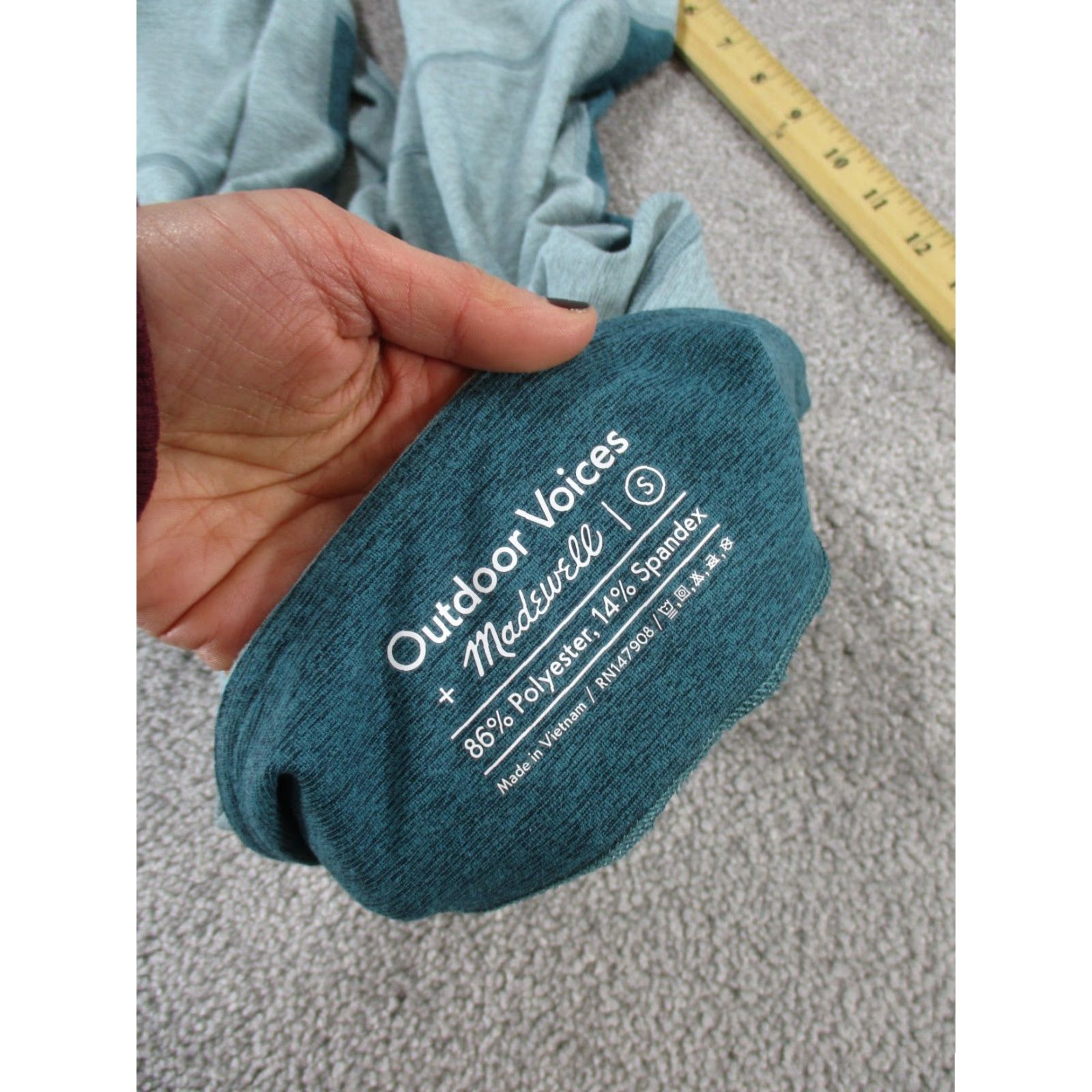 Outdoor Voices Outdoor Voices Leggings Women Small Cropped Colorblock Teal Blue Athleisure Activewear Size 28" / US 6 / IT 42 - 7 Thumbnail