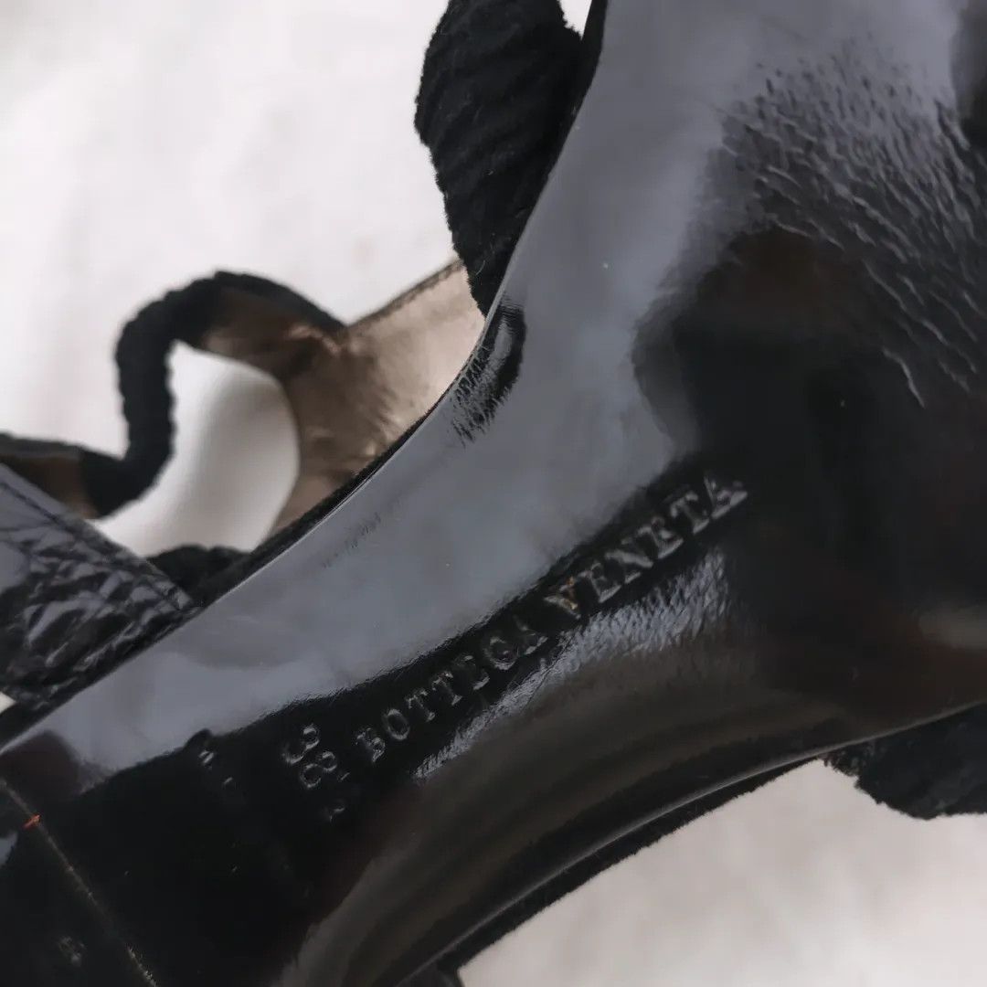 Bottega Veneta Bottega Veneta Black Croc Embossed Leather T-Strap Heels Size US 8.5 / IT 38.5 - 8 Thumbnail
