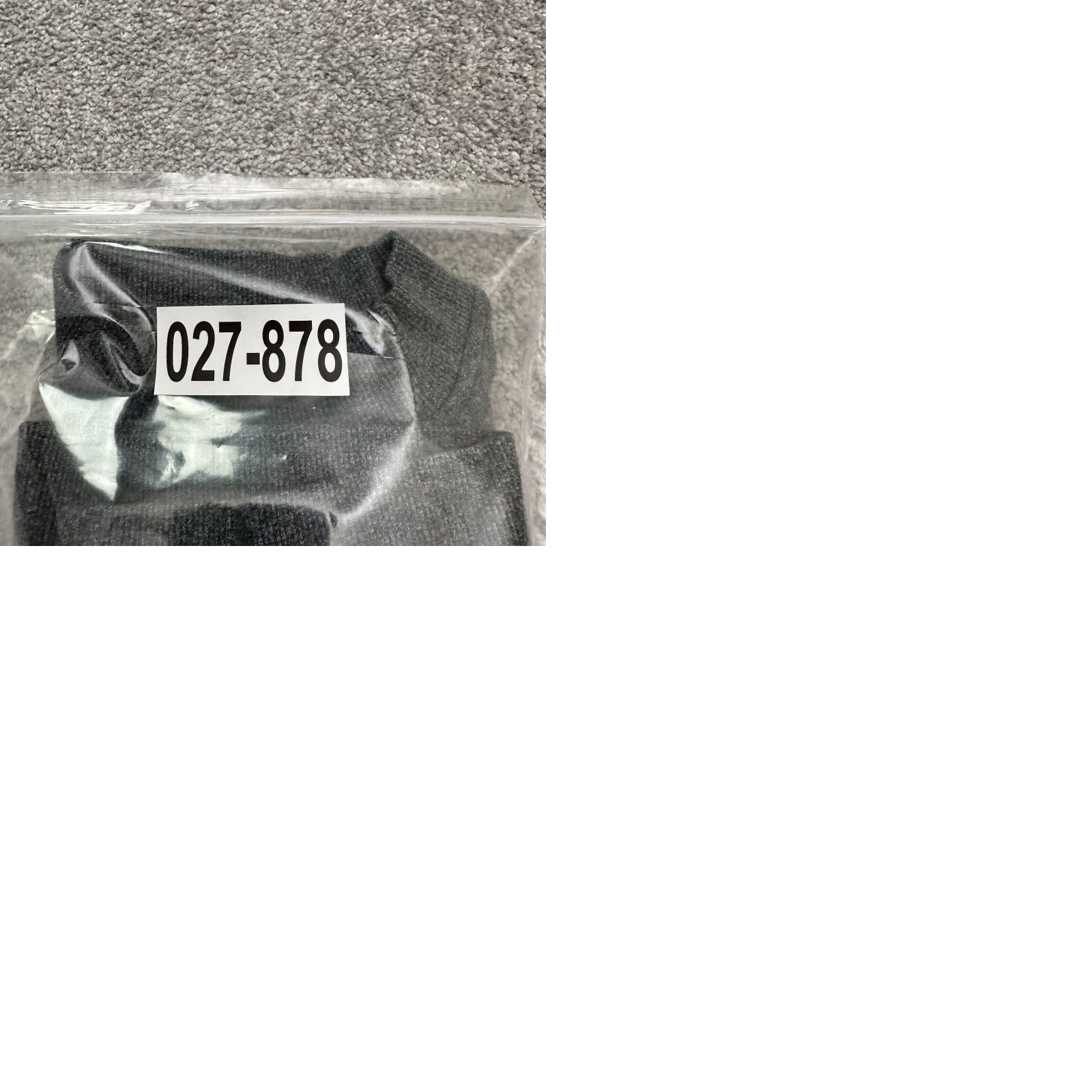 Calvin Klein Calvin Klein Performance Cropped Sweatshirt Womens Large Gray Graphic Pullover Size L / US 10 / IT 46 - 9 Thumbnail