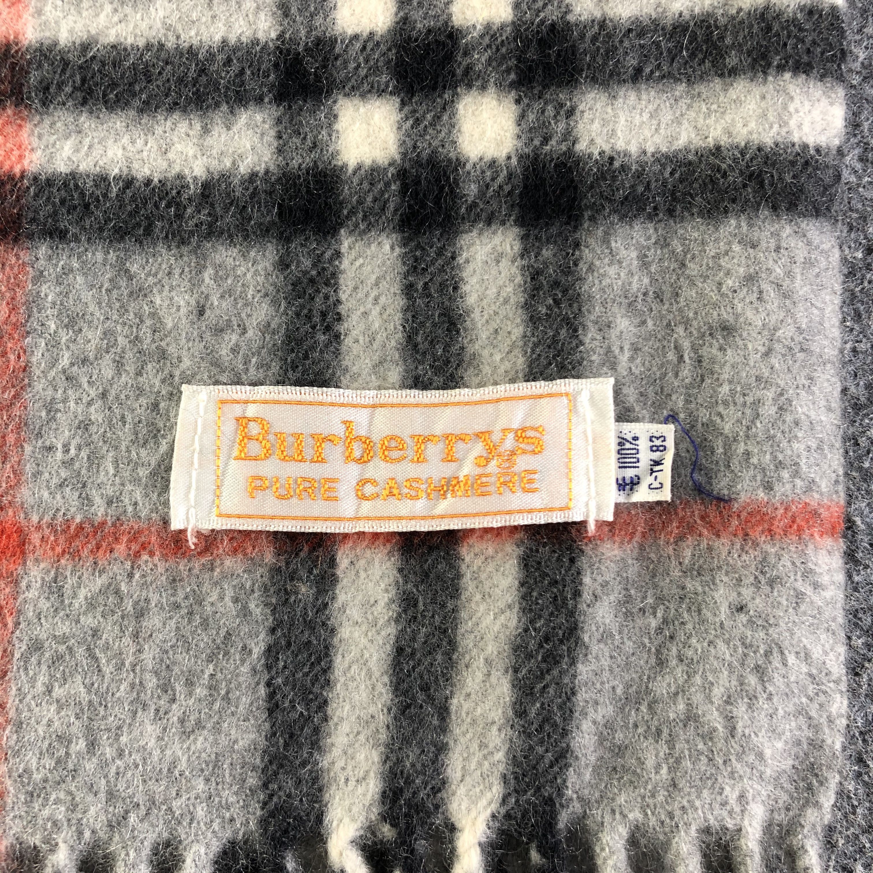 Burberry Burberrys Pure Cashmere Scarf / Muffler / Neckwear P302 Size ONE SIZE - 2 Thumbnail