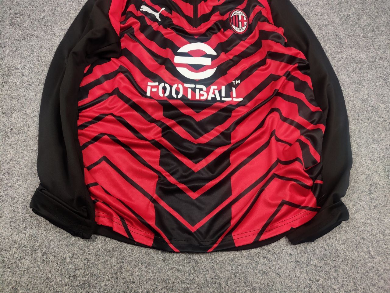 Puma AC Milan x Puma Pre Match Soccer Drycell Football Zip Jersey Size US XL / EU 56 / 4 - 6 Thumbnail