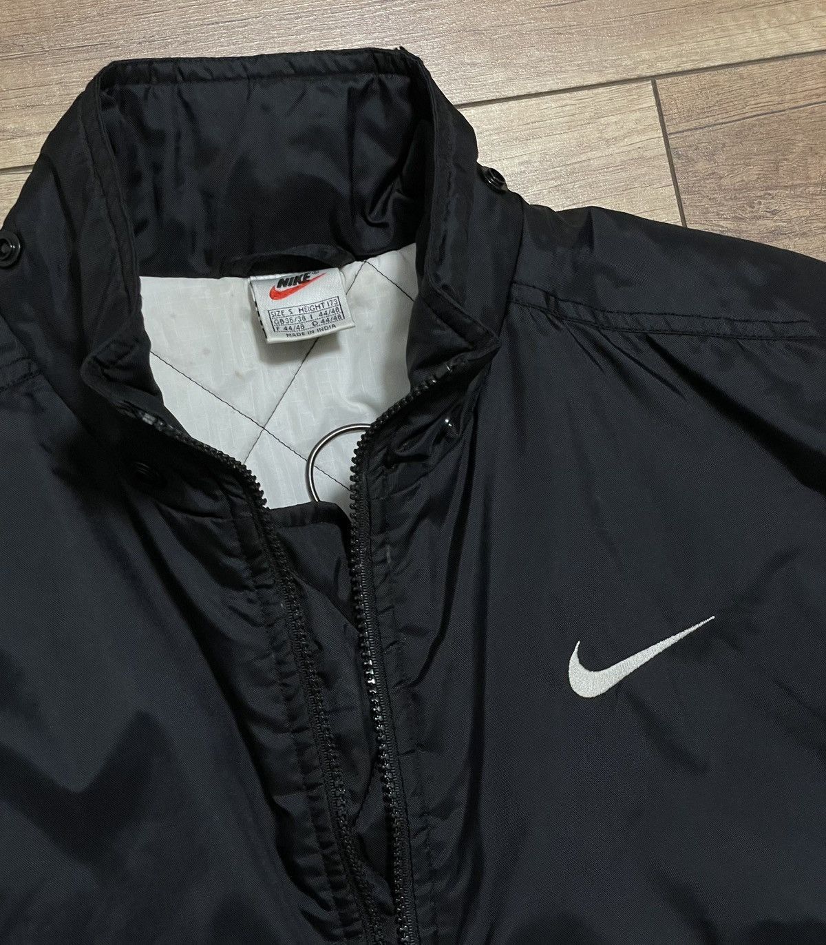 Nike Vintage Nike Black Oversized Big Swoosh Logo Jacket Size US L / EU 52-54 / 3 - 10 Thumbnail