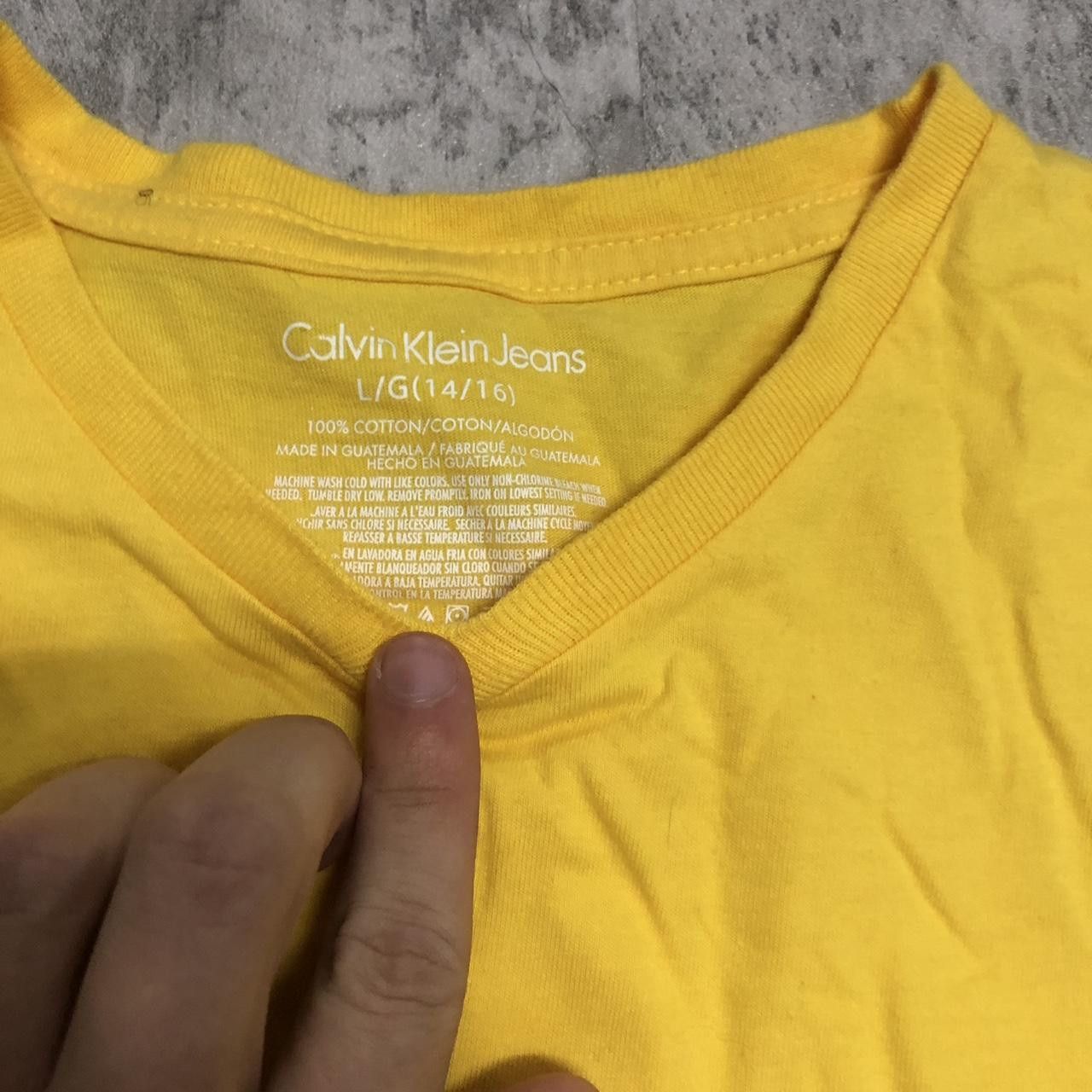 Calvin Klein Calvin Klein yellow T-shirt cool loud rap Size US M / EU 48-50 / 2 - 3 Thumbnail