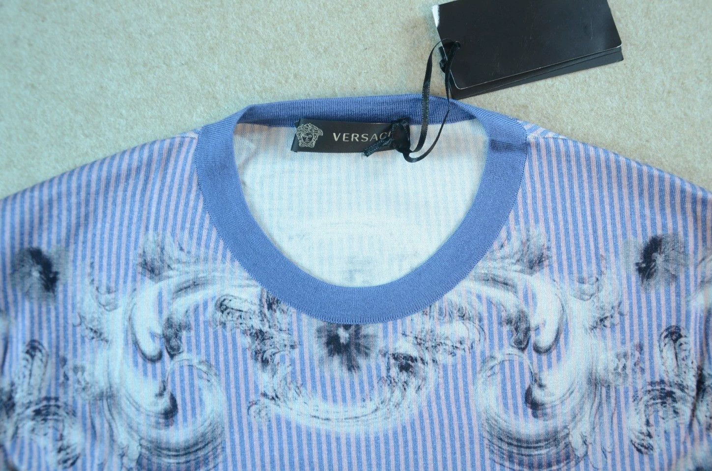 Versace VERSACE Main Line Medusa Print Wool-Silk Knit Sweater Size XL / US 12-14 / IT 48-50 - 3 Thumbnail