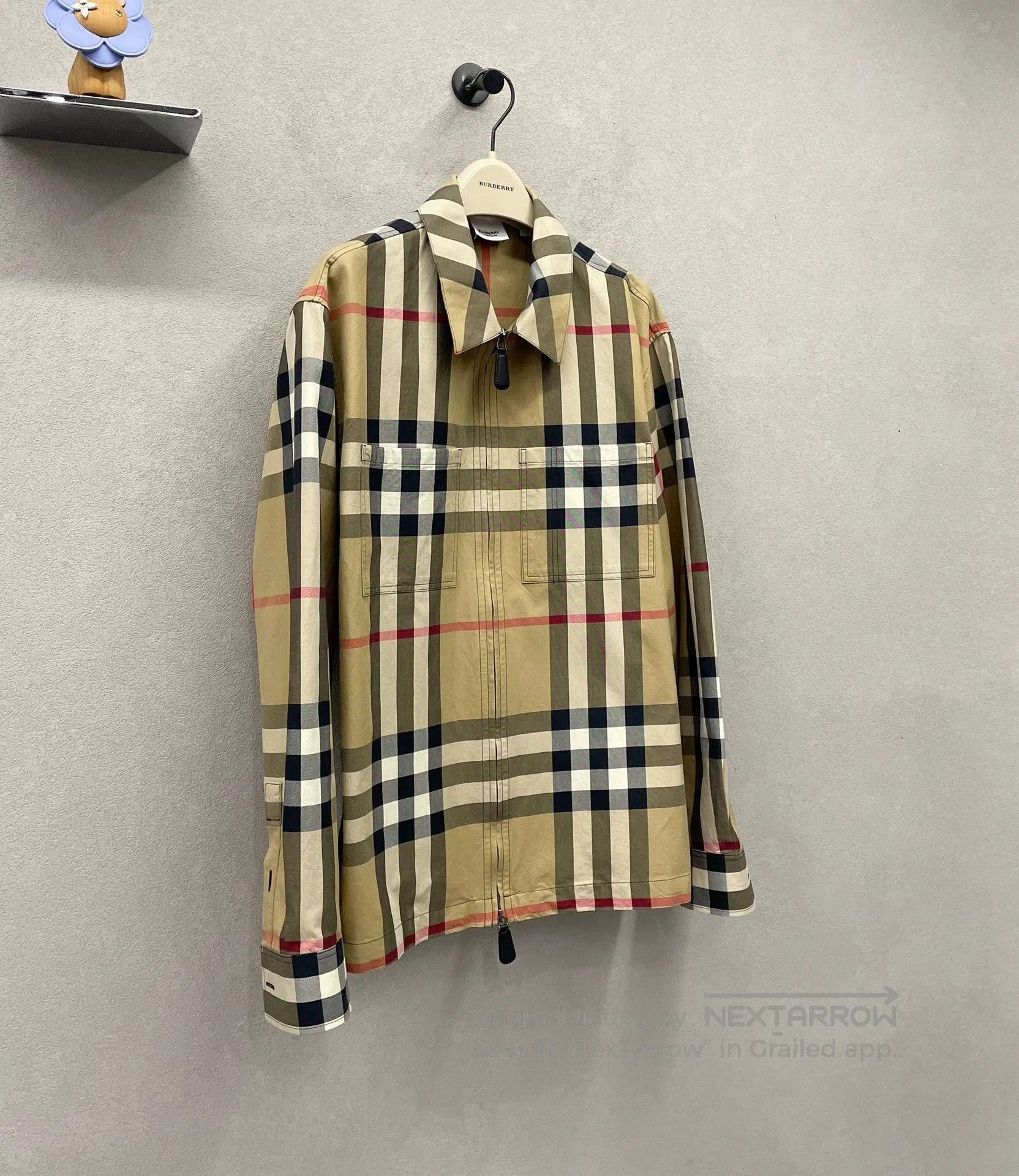 Burberry Burberry Classic Check Shirt Jacket Size S. Size US S / EU 44-46 / 1 - 3 Thumbnail