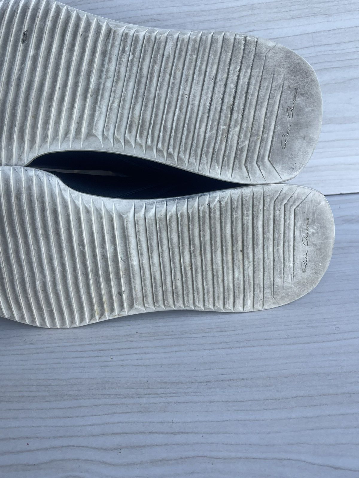 Rick Owens FW18 ‘SISYPHUS’ Vintage Runners Size US 7 / EU 40 - 12 Thumbnail