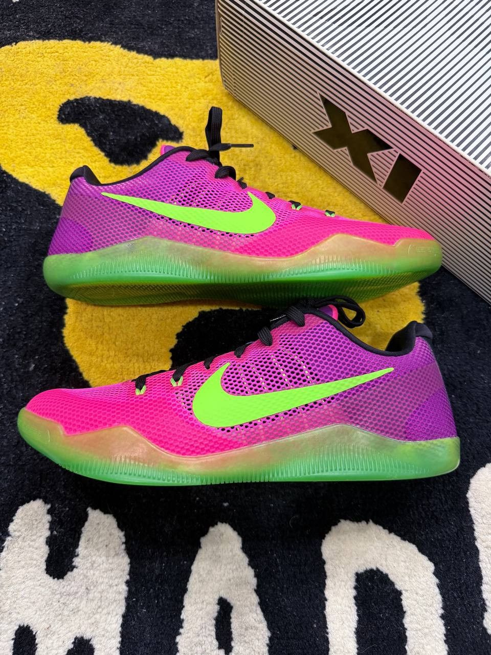 Nike Nike Kobe 11 EM Low Mambacurial (2016) 836183-635 Size US 11.5 / EU 44-45 - 2 Thumbnail
